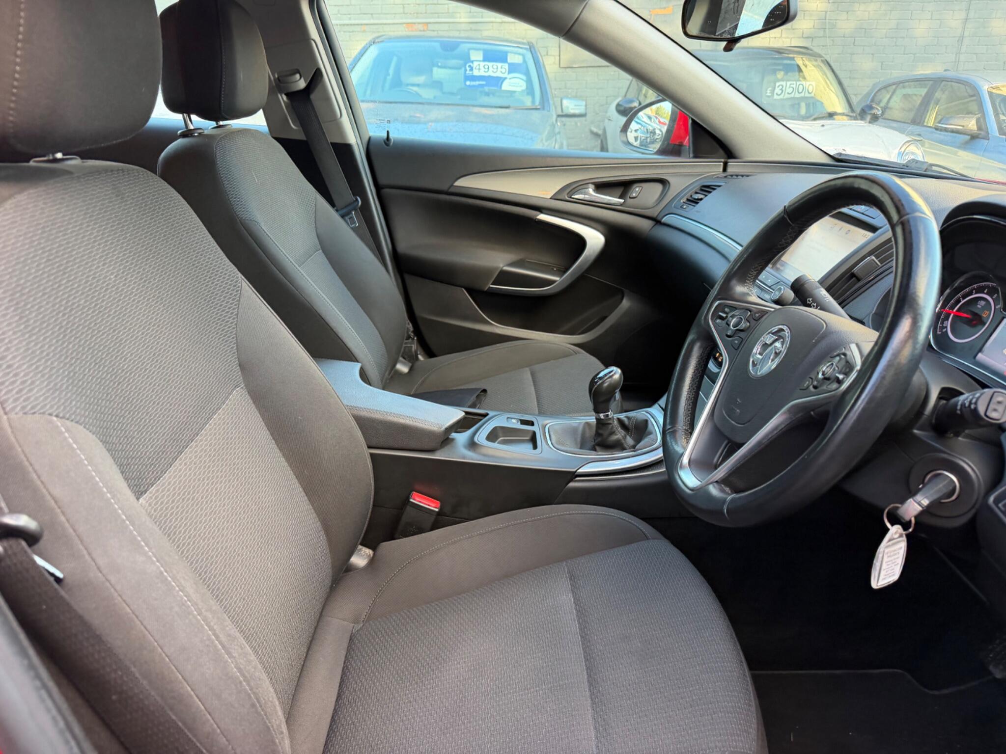 Vauxhall Insignia view 10