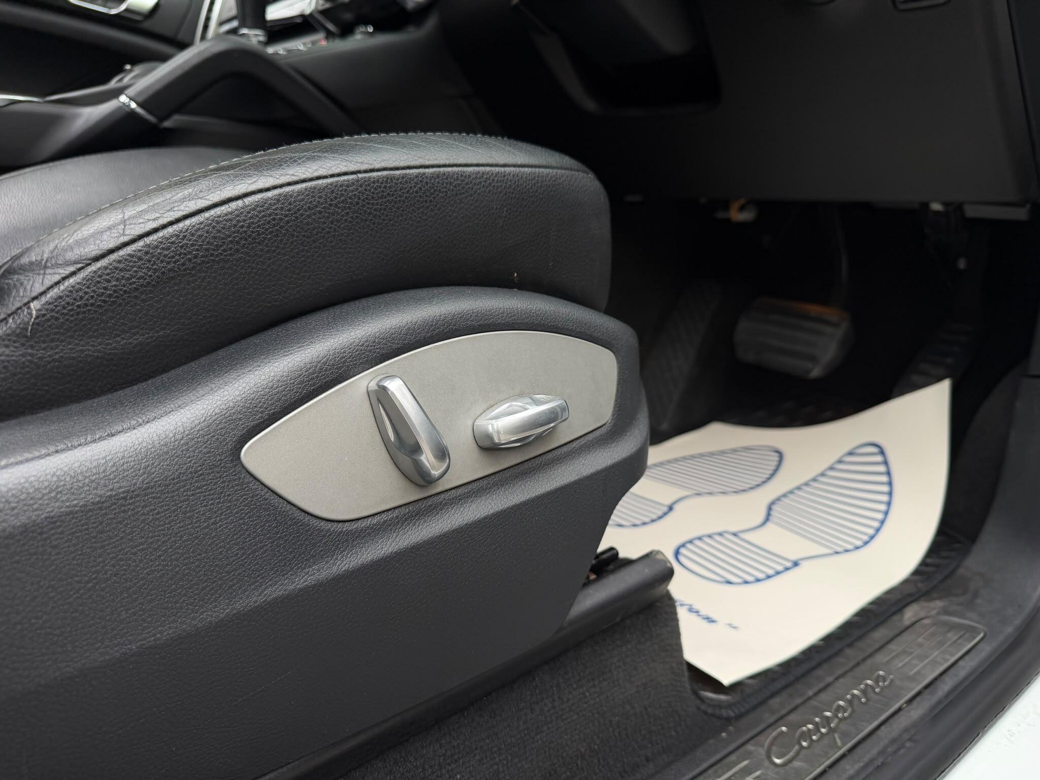 Porsche Cayenne view 22