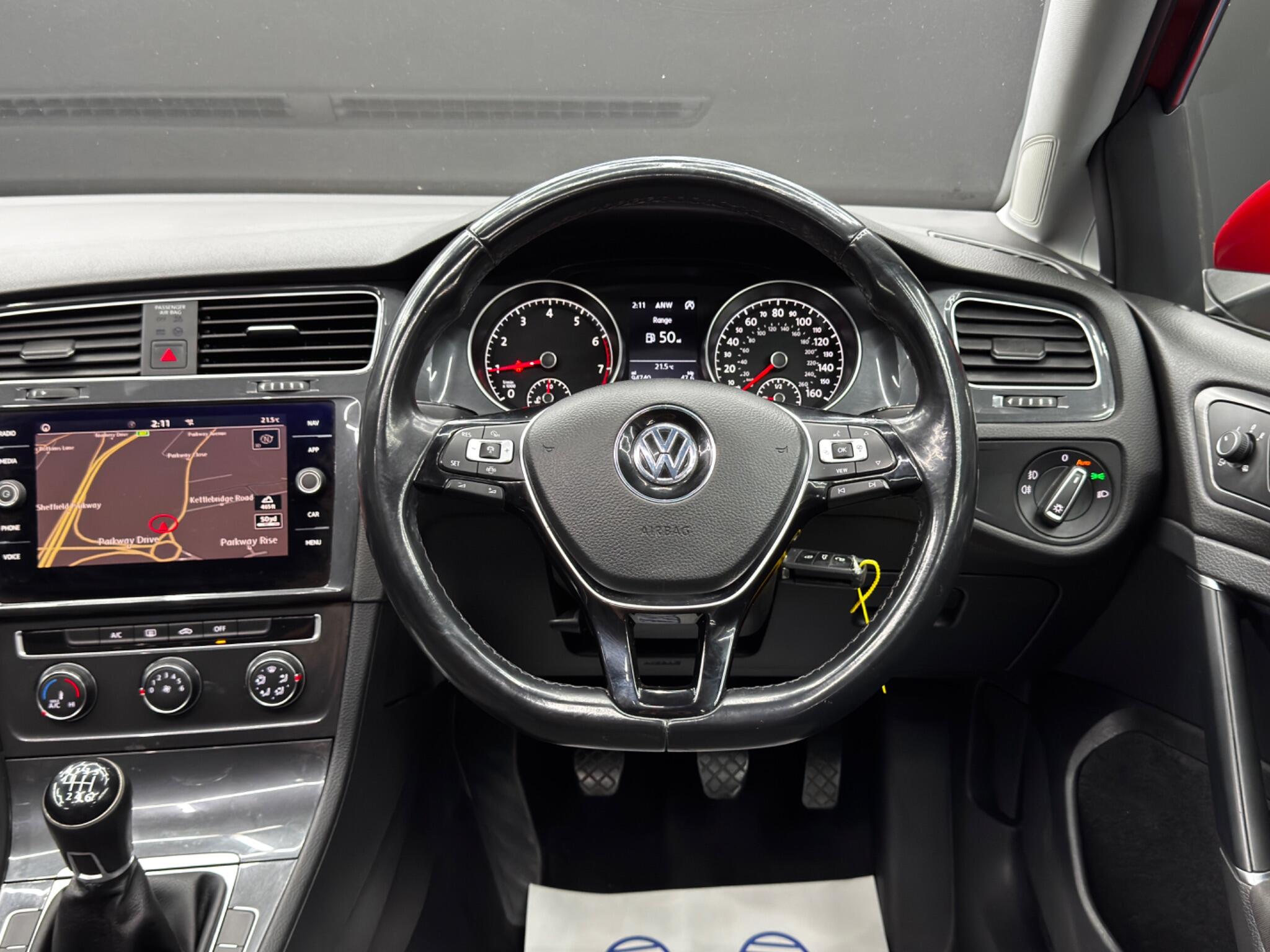 Volkswagen Golf view 16