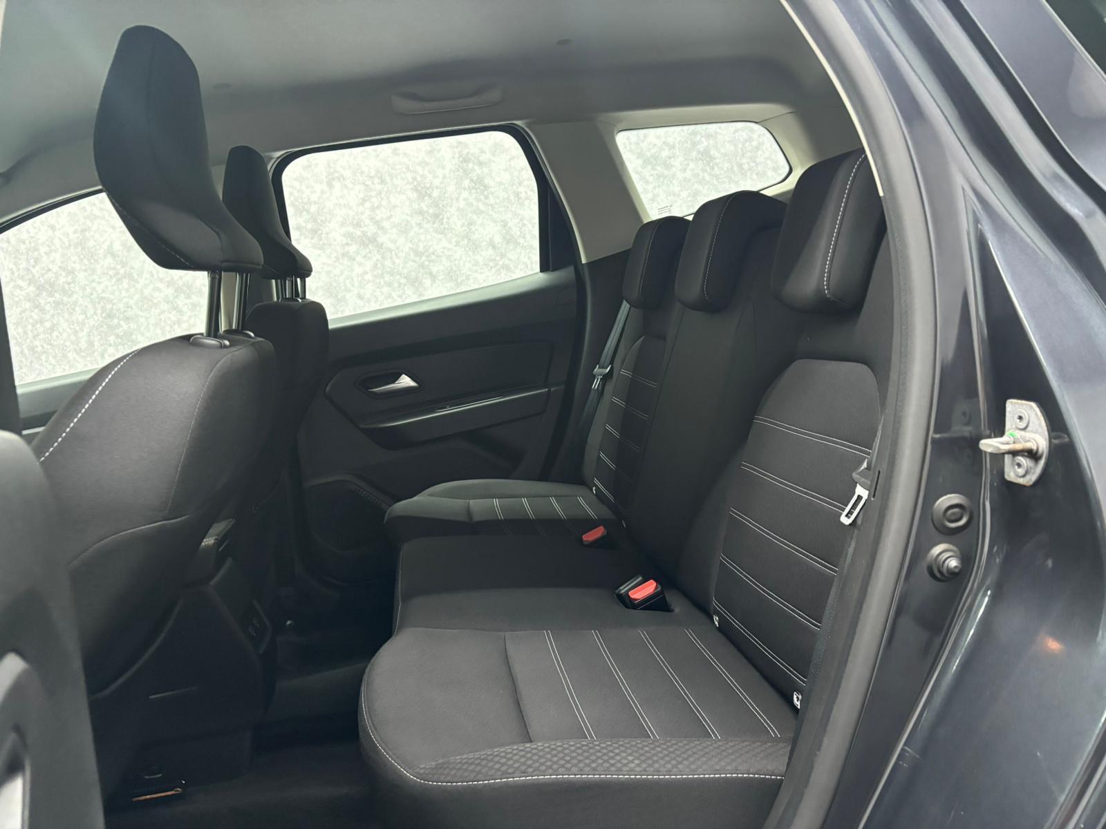 Dacia Duster view 10
