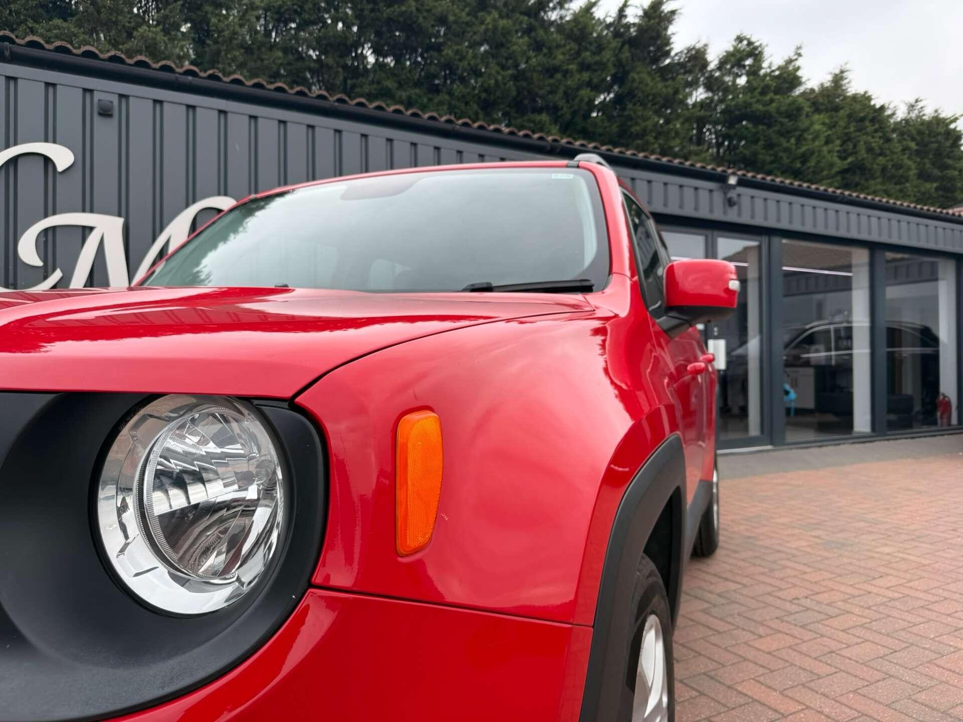 Jeep Renegade view 6