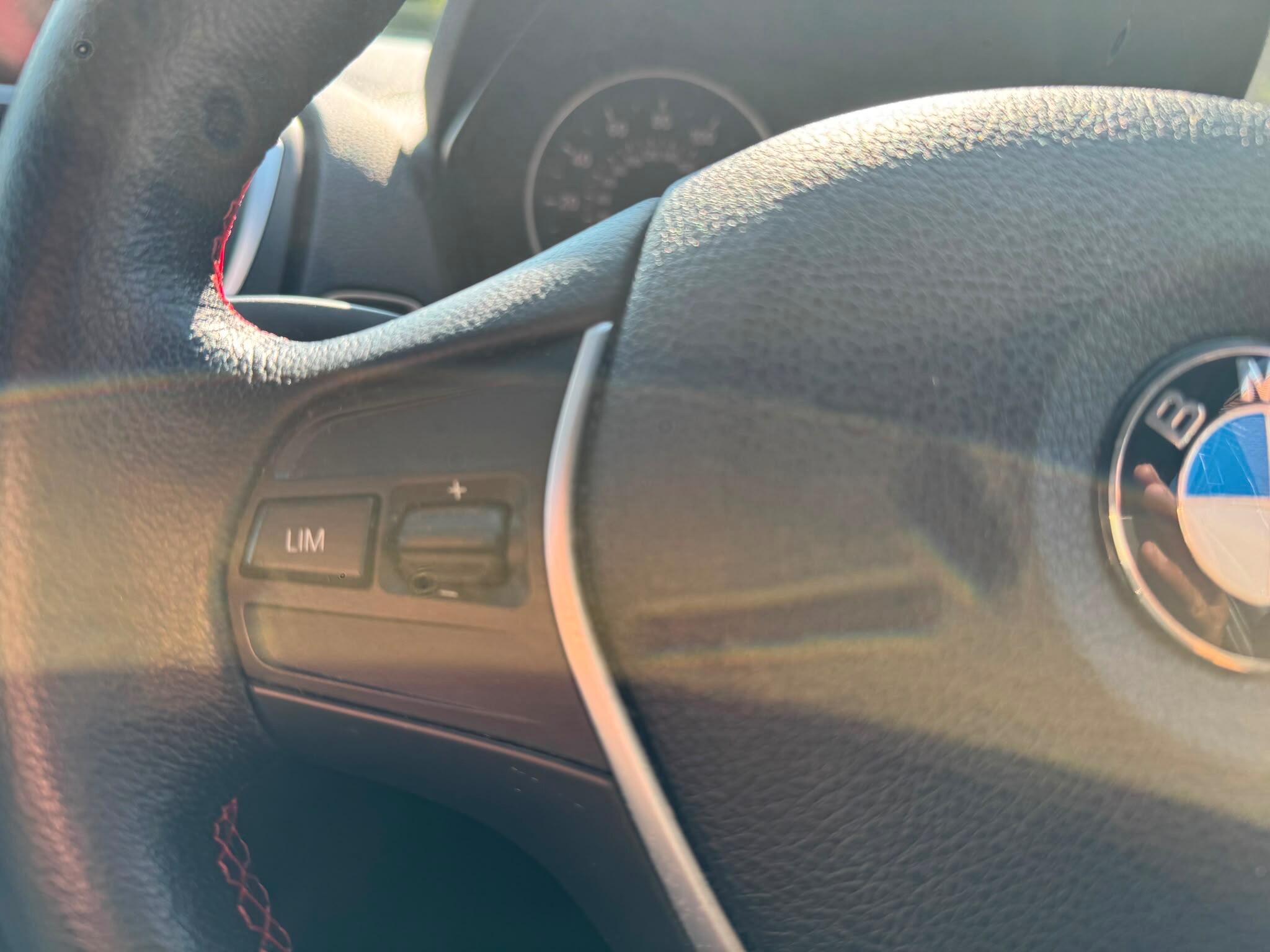 BMW 1 Series view 21
