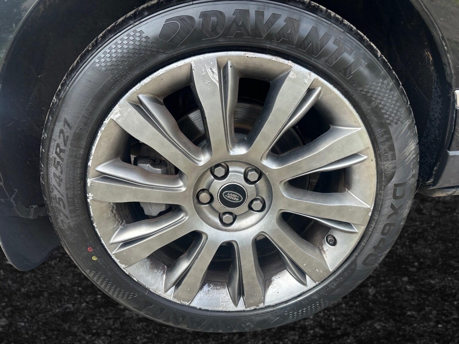 Land Rover Range Rover view 11