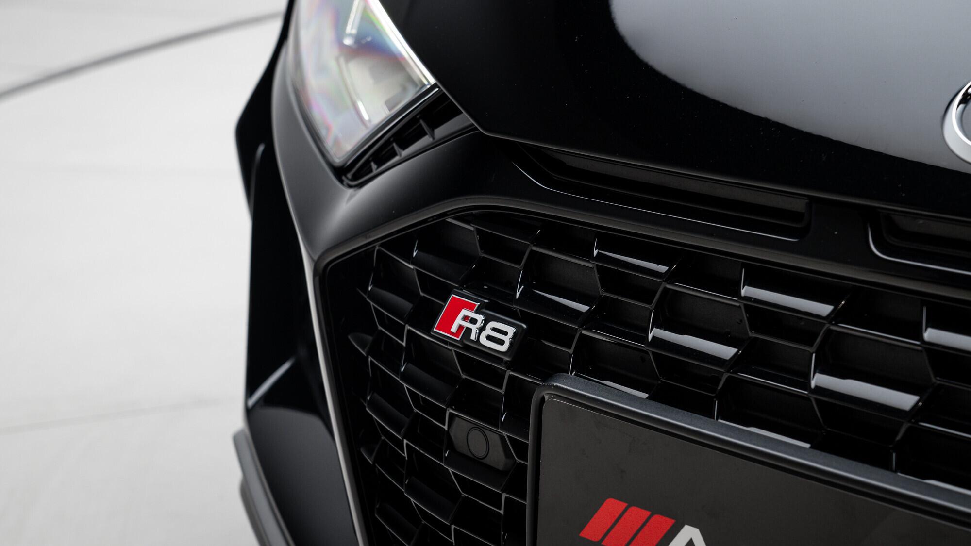 Audi R8 view 42