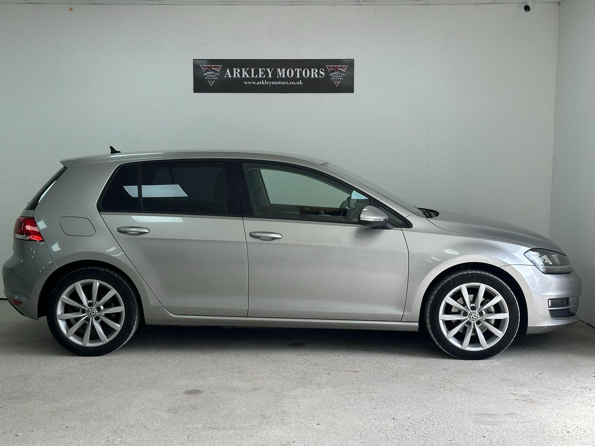 2015 Volkswagen Golf 1.4 TSI BlueMotion Tech ACT GT Edition DSG Euro 6 (s/s) 5dr • 65,647 miles image 8