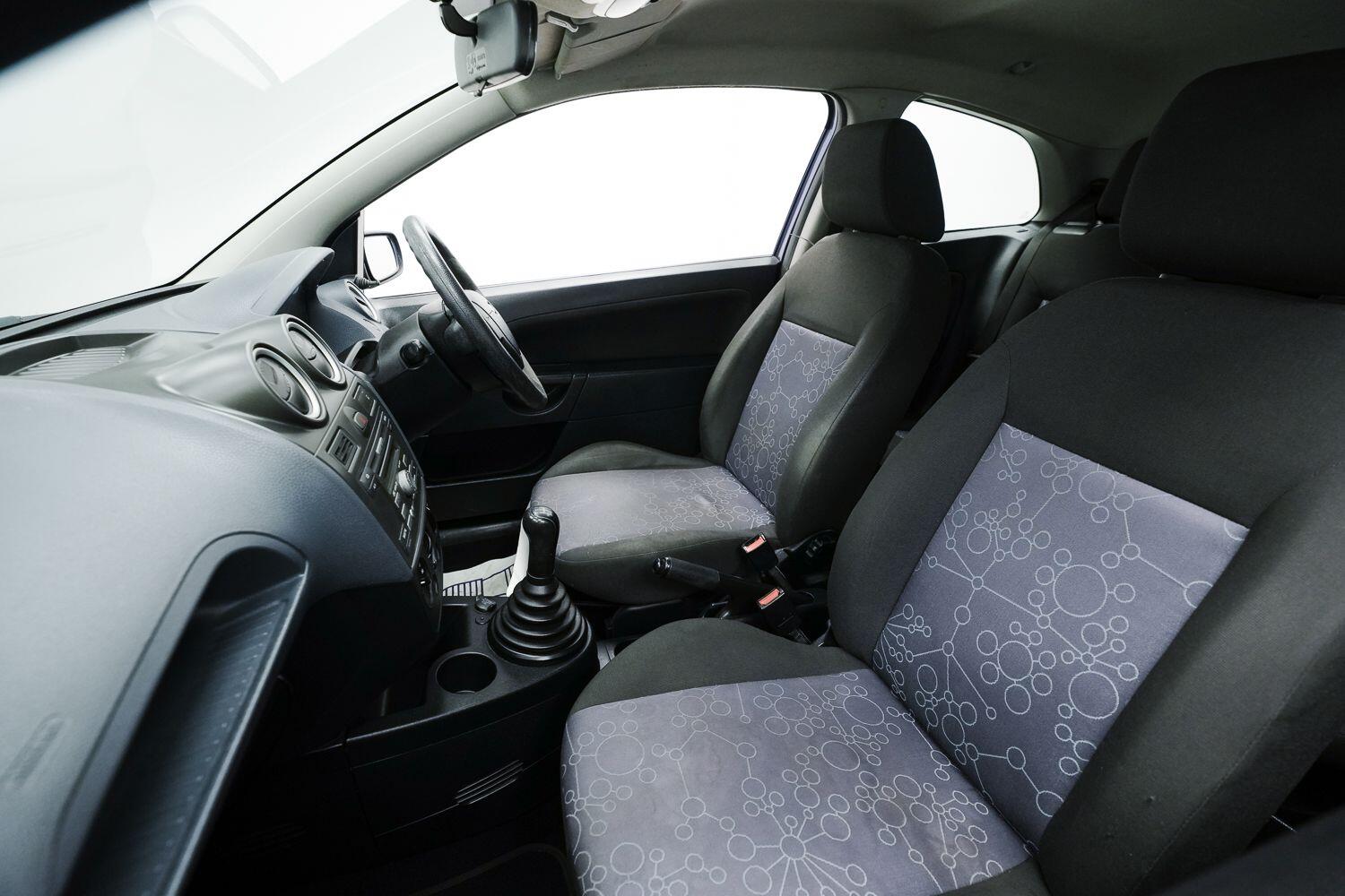 Ford Fiesta view 23