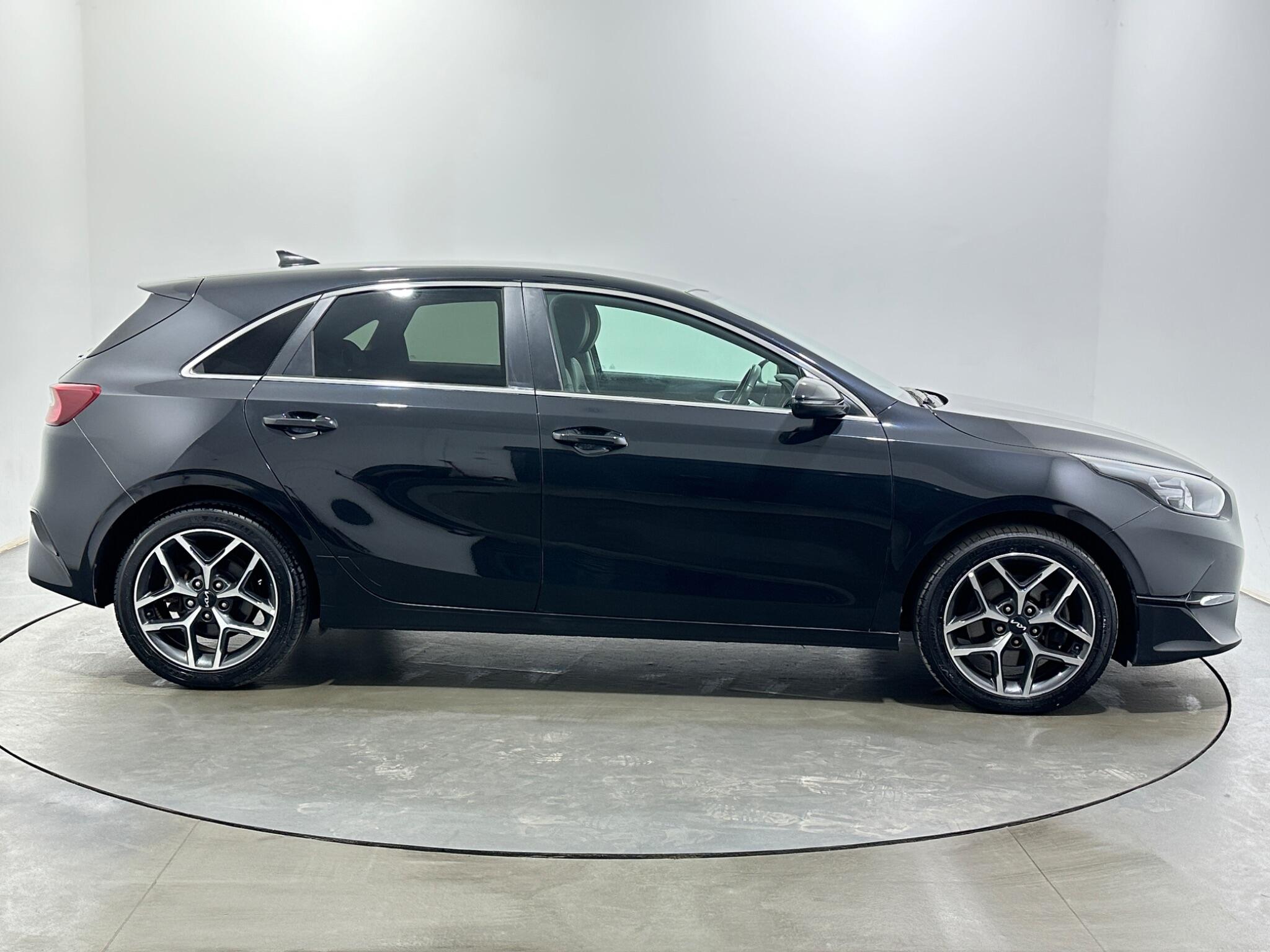 Kia Ceed view 9