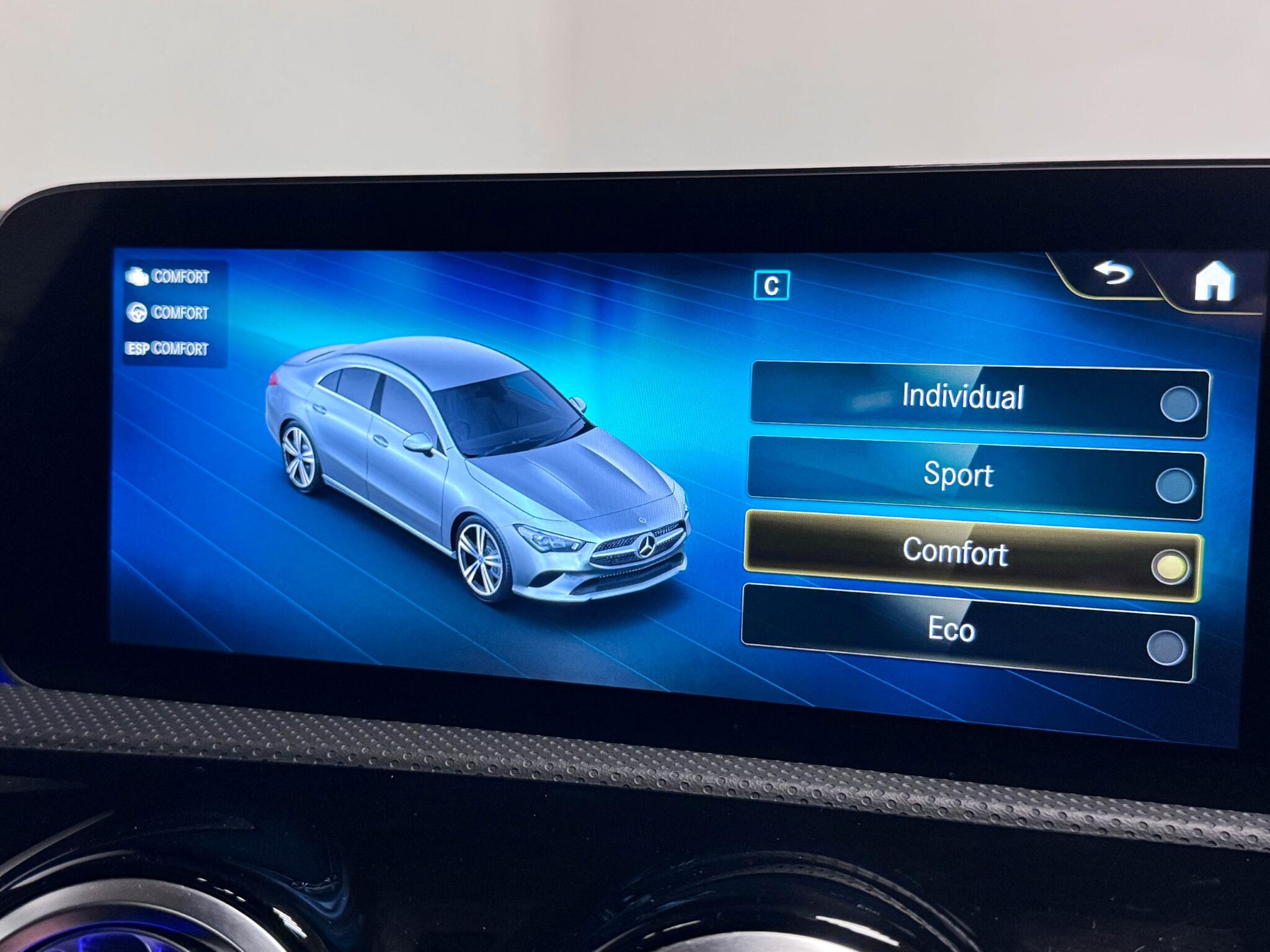 Mercedes-Benz Cla view 50