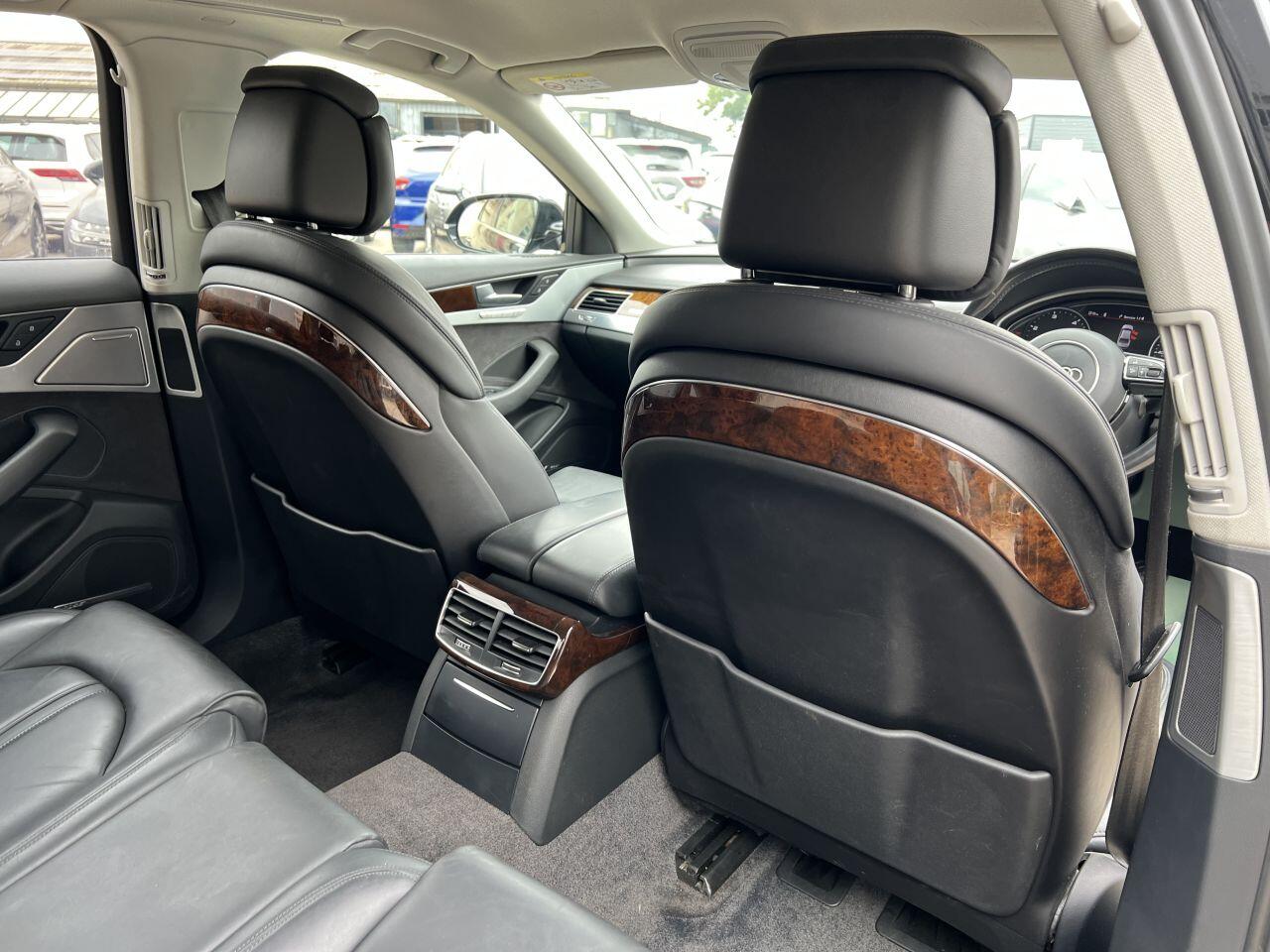Audi A8 view 21
