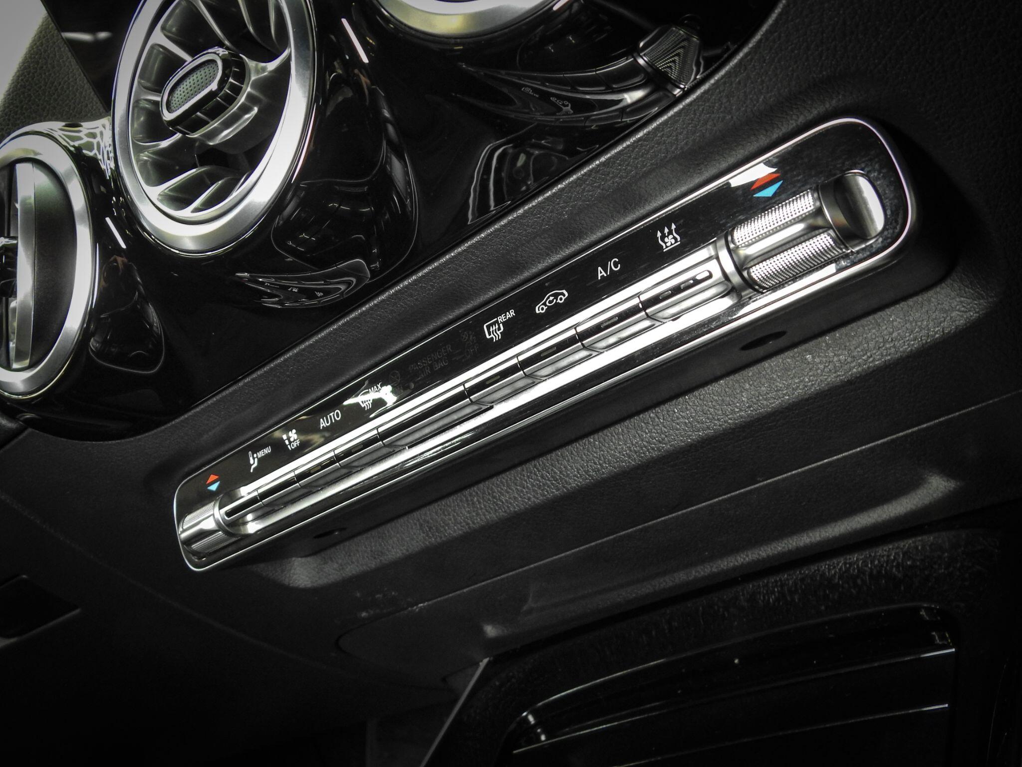 Mercedes-Benz Eqa view 33