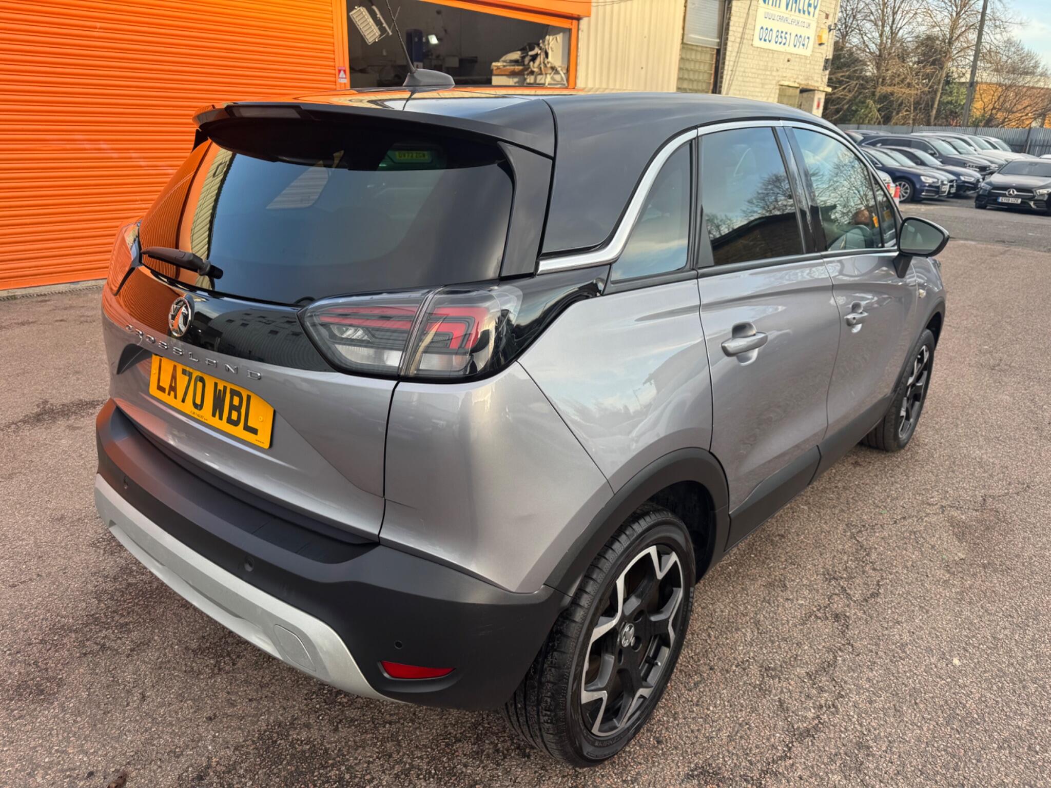 Vauxhall Crossland view 4