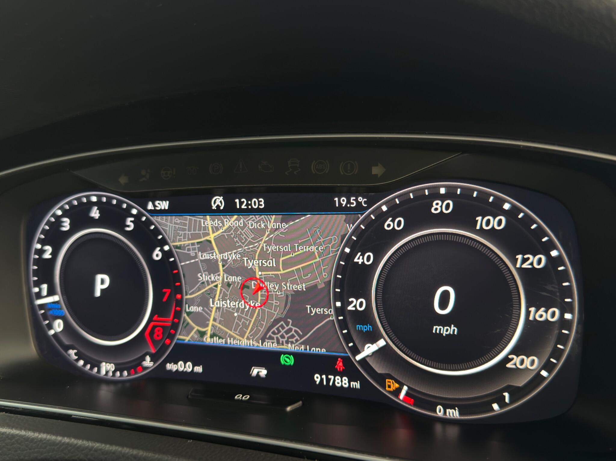 Volkswagen Golf view 11