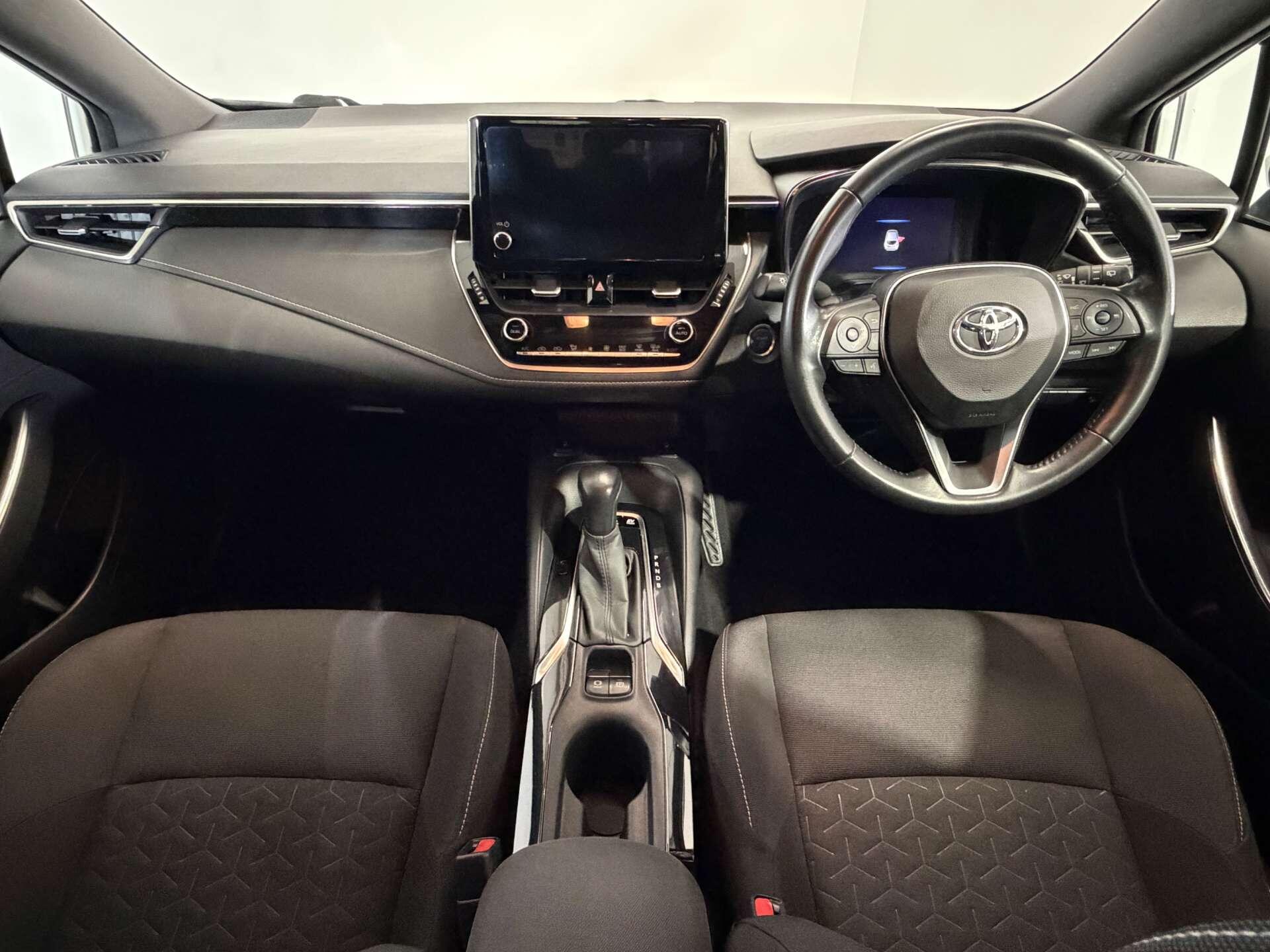 Toyota Corolla view 14