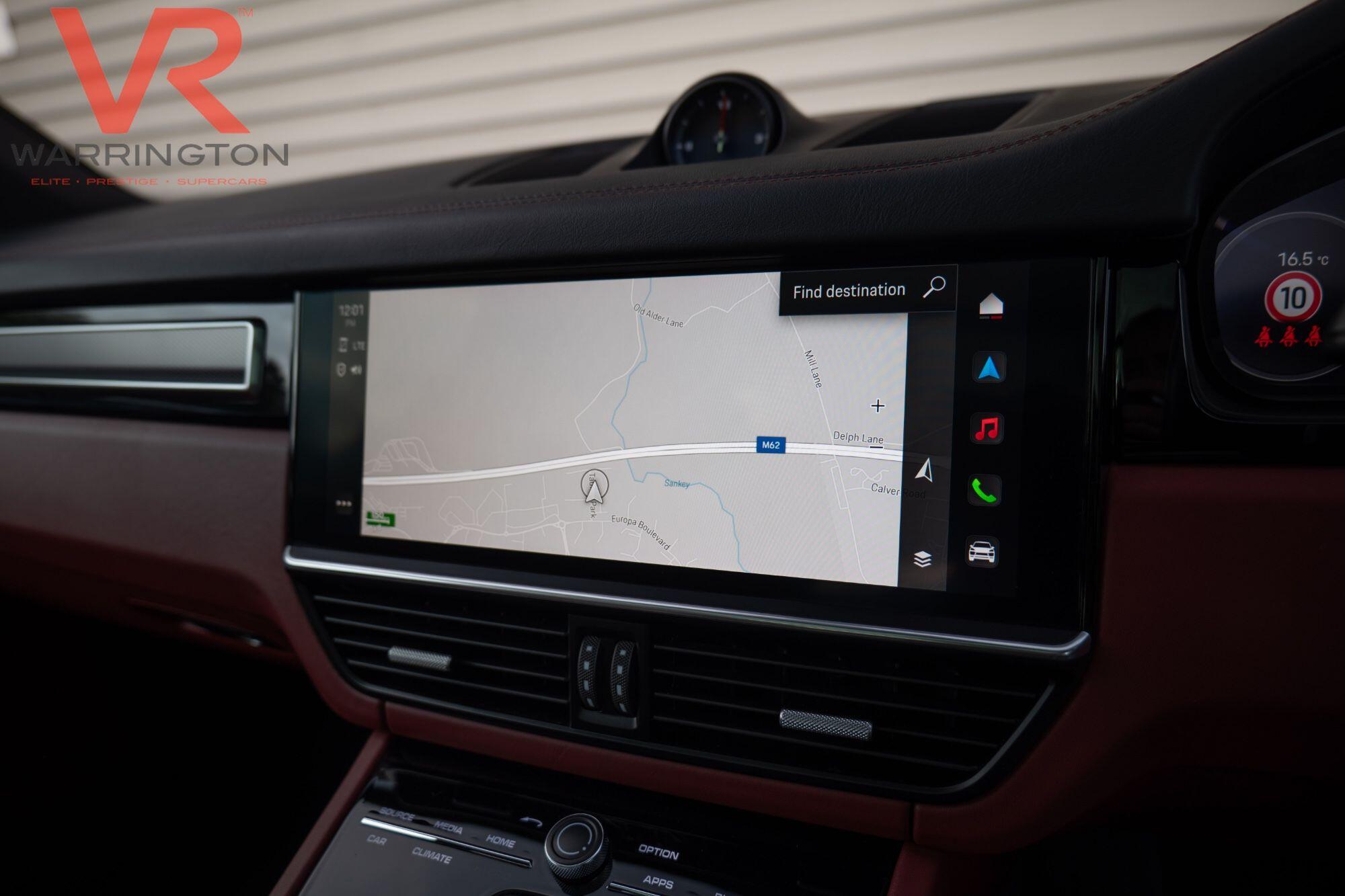 Porsche Cayenne view 37