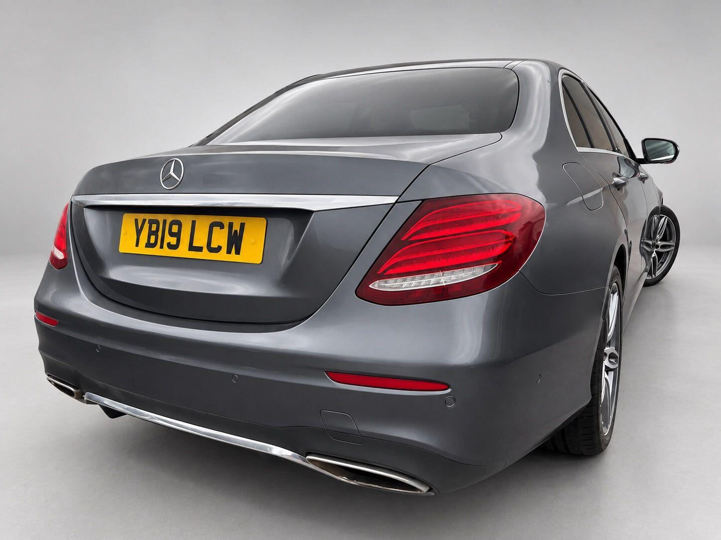 Mercedes-Benz E-Class view 15