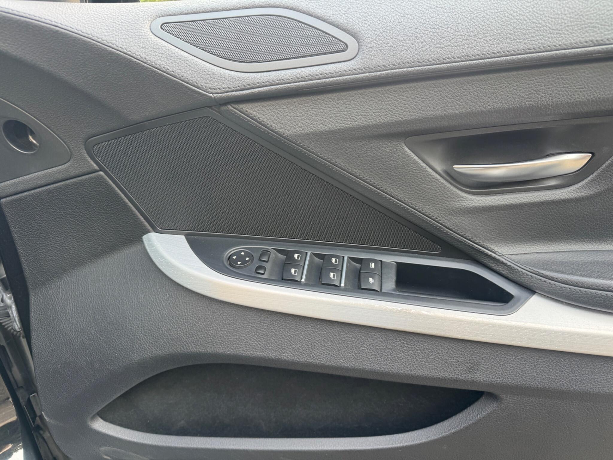 BMW 6 Series view 34