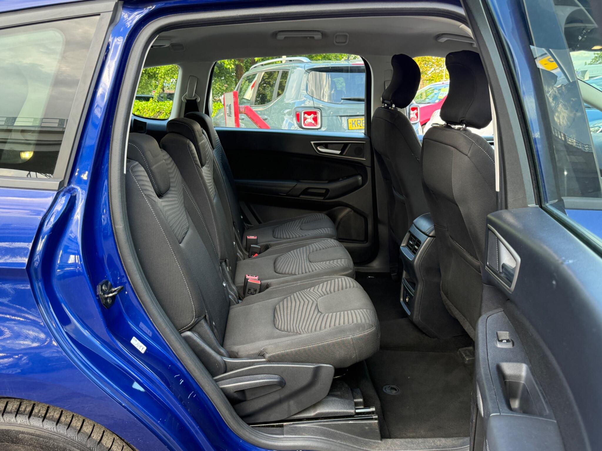 Ford S-Max - Image 41