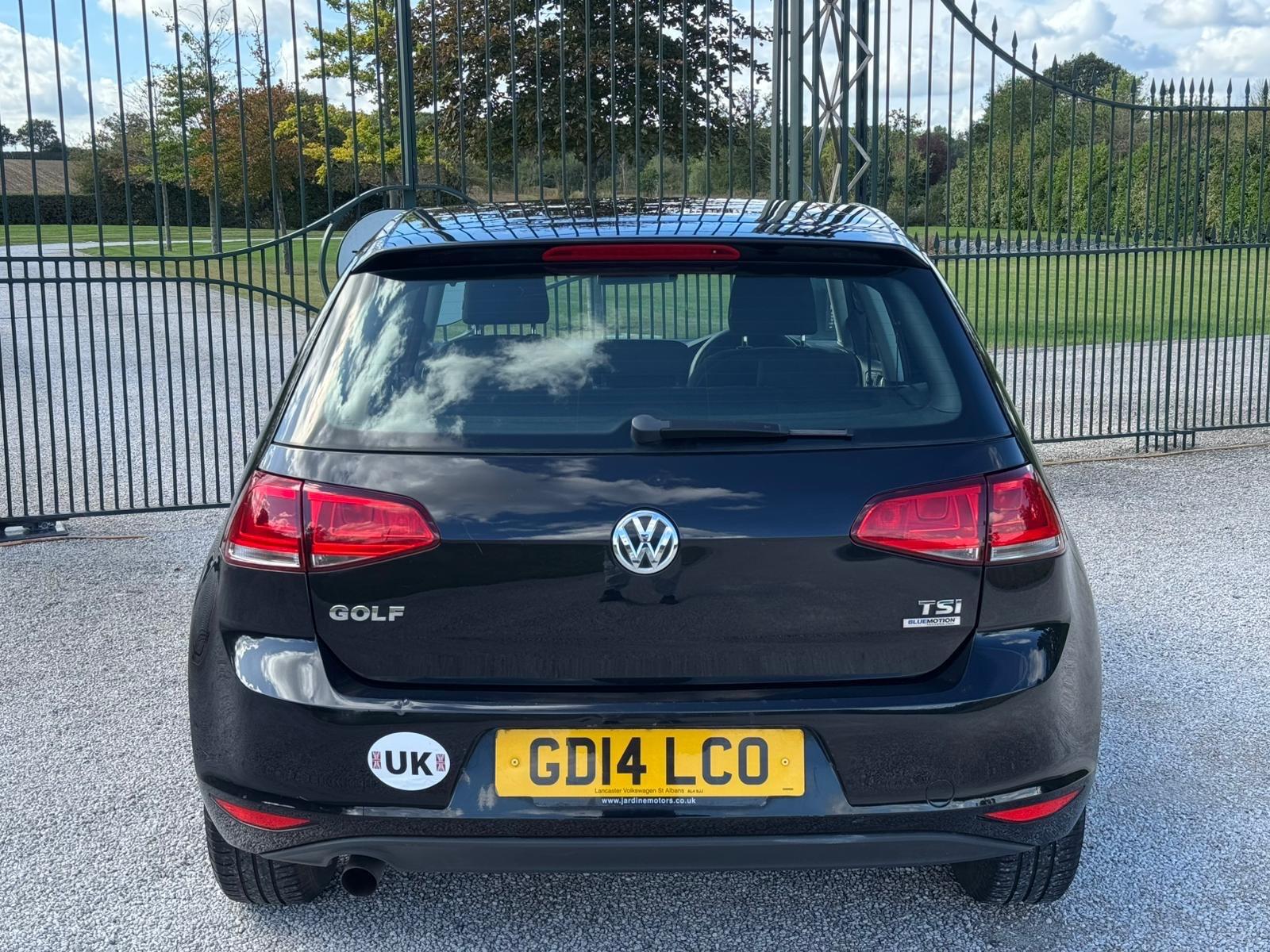 2014 Volkswagen Golf image 3