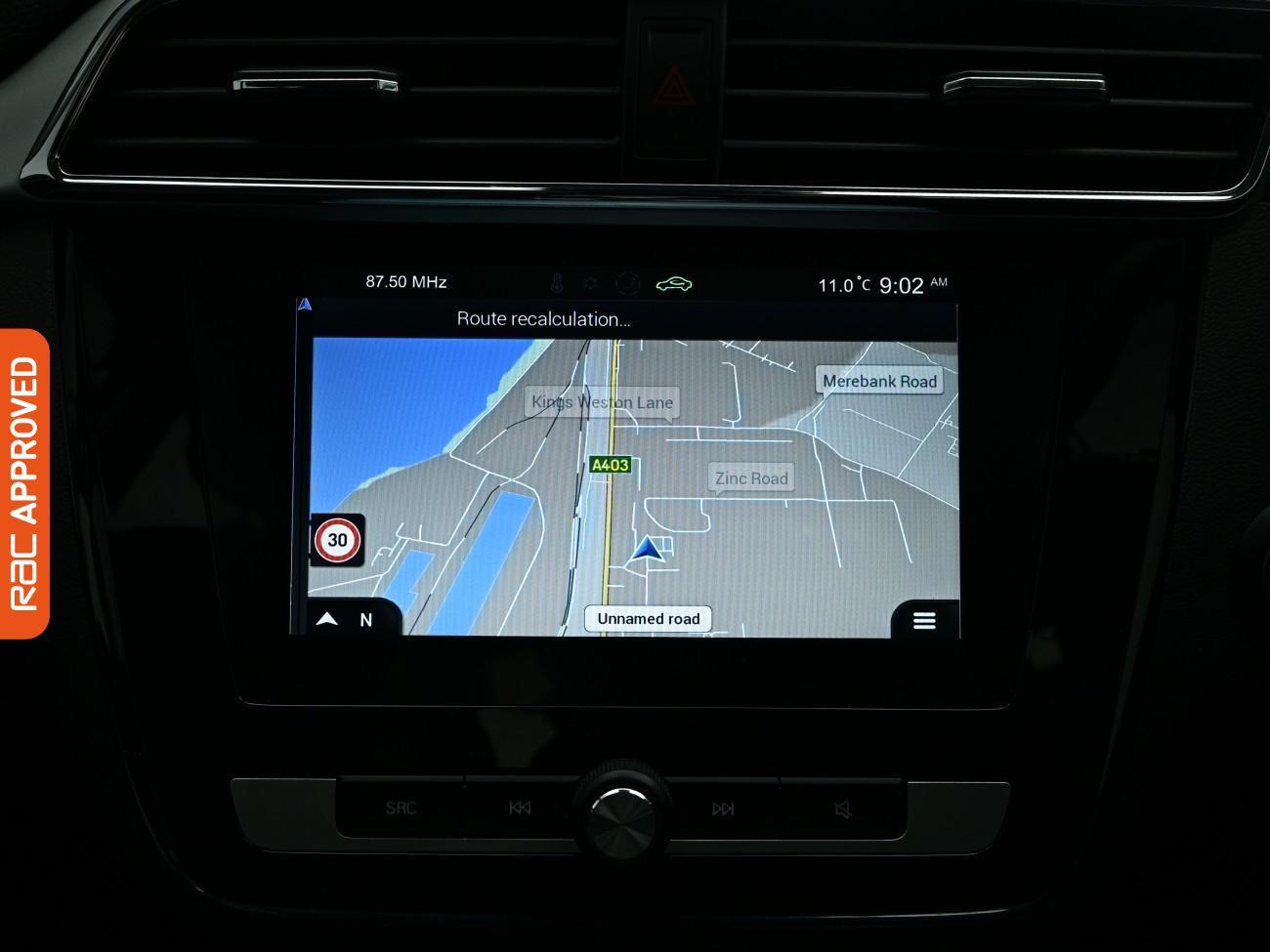 MG ZS view 23