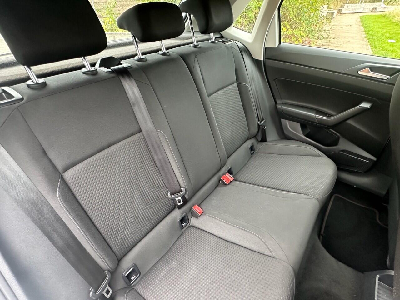 Volkswagen Polo view 22