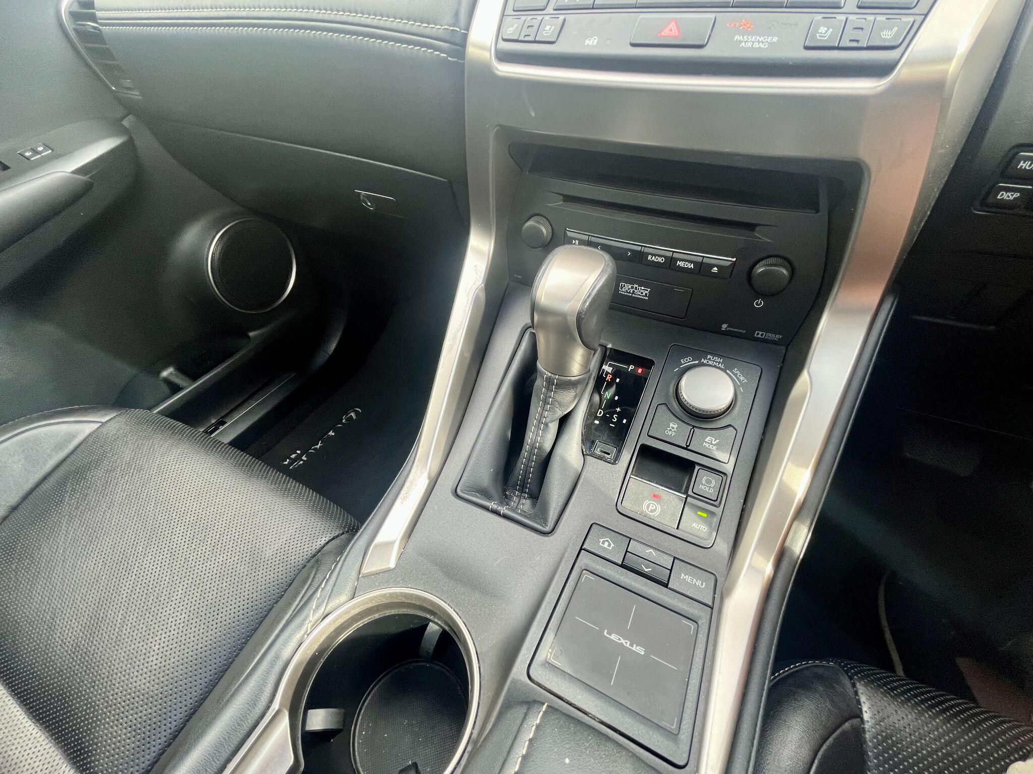 2015 Lexus NX 2.5 300h Premier E-CVT 4WD Euro 6 (s/s) 5dr • 60,207 miles image 18
