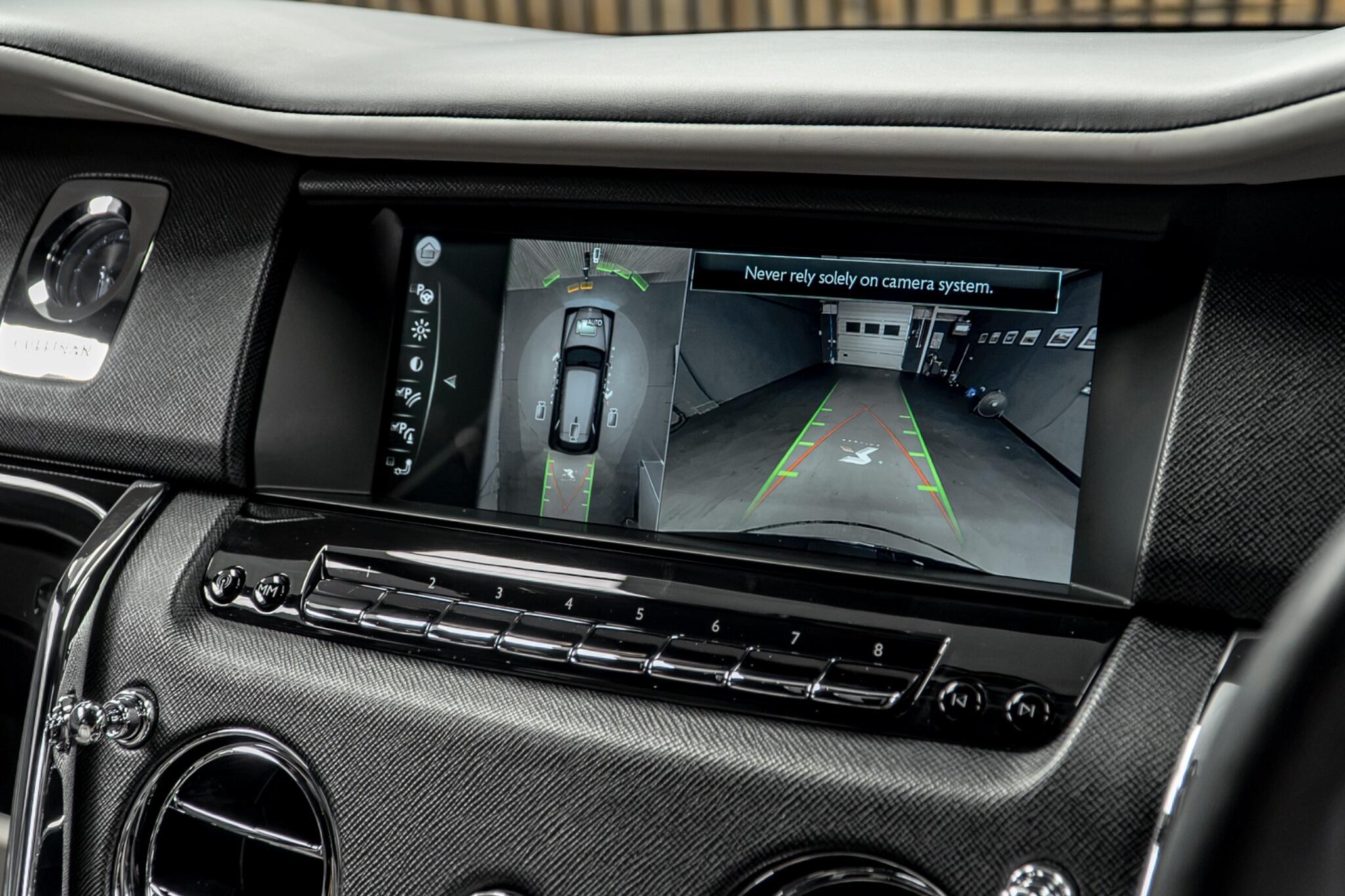 Rolls-Royce Cullinan view 27