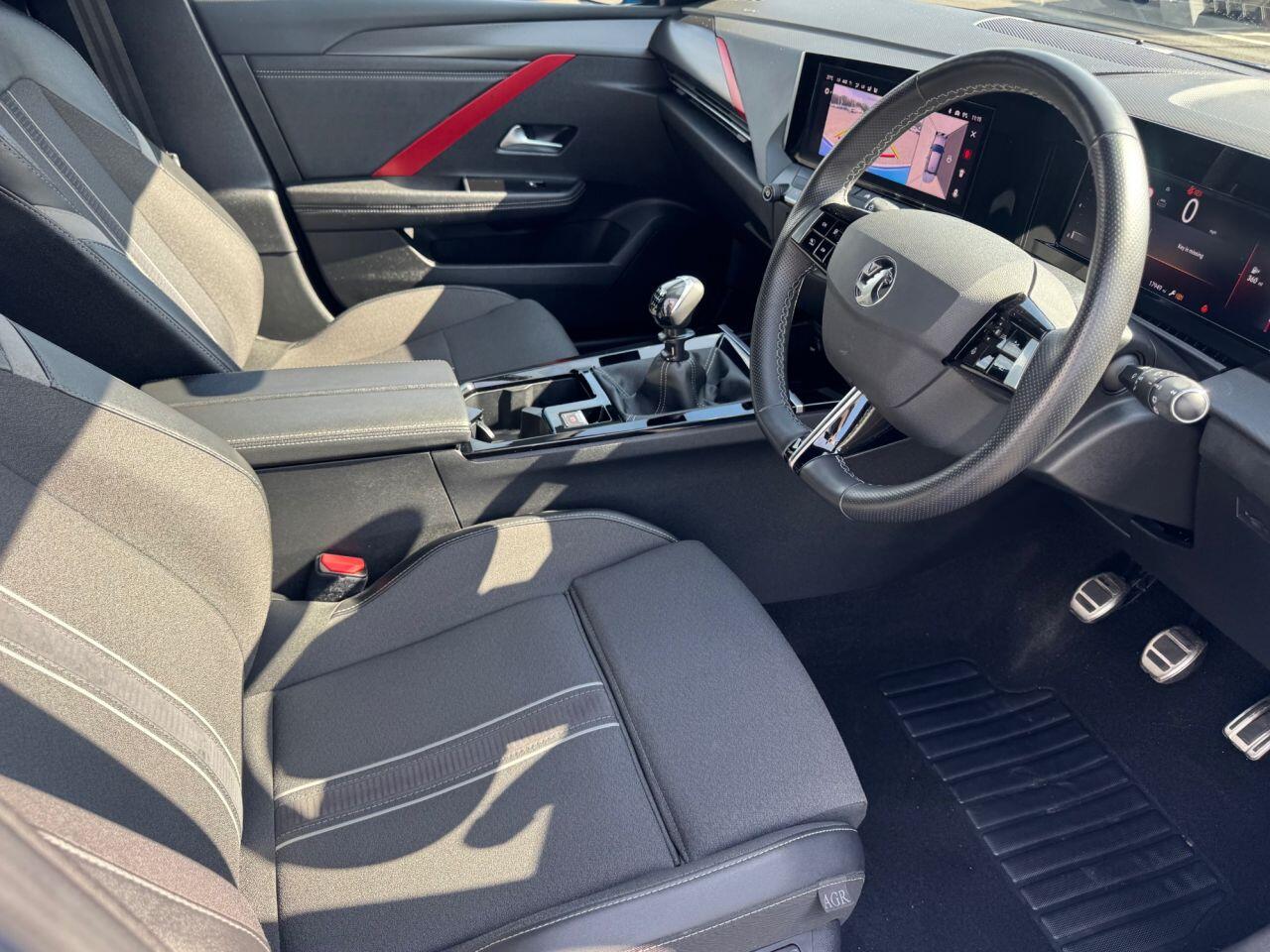 Vauxhall Astra view 13