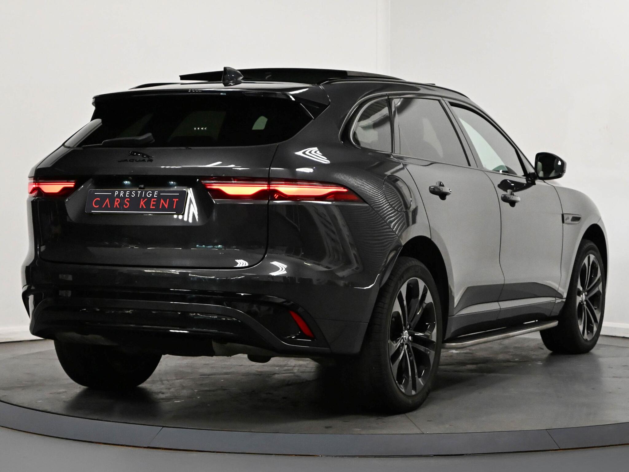 Jaguar F-Pace view 19