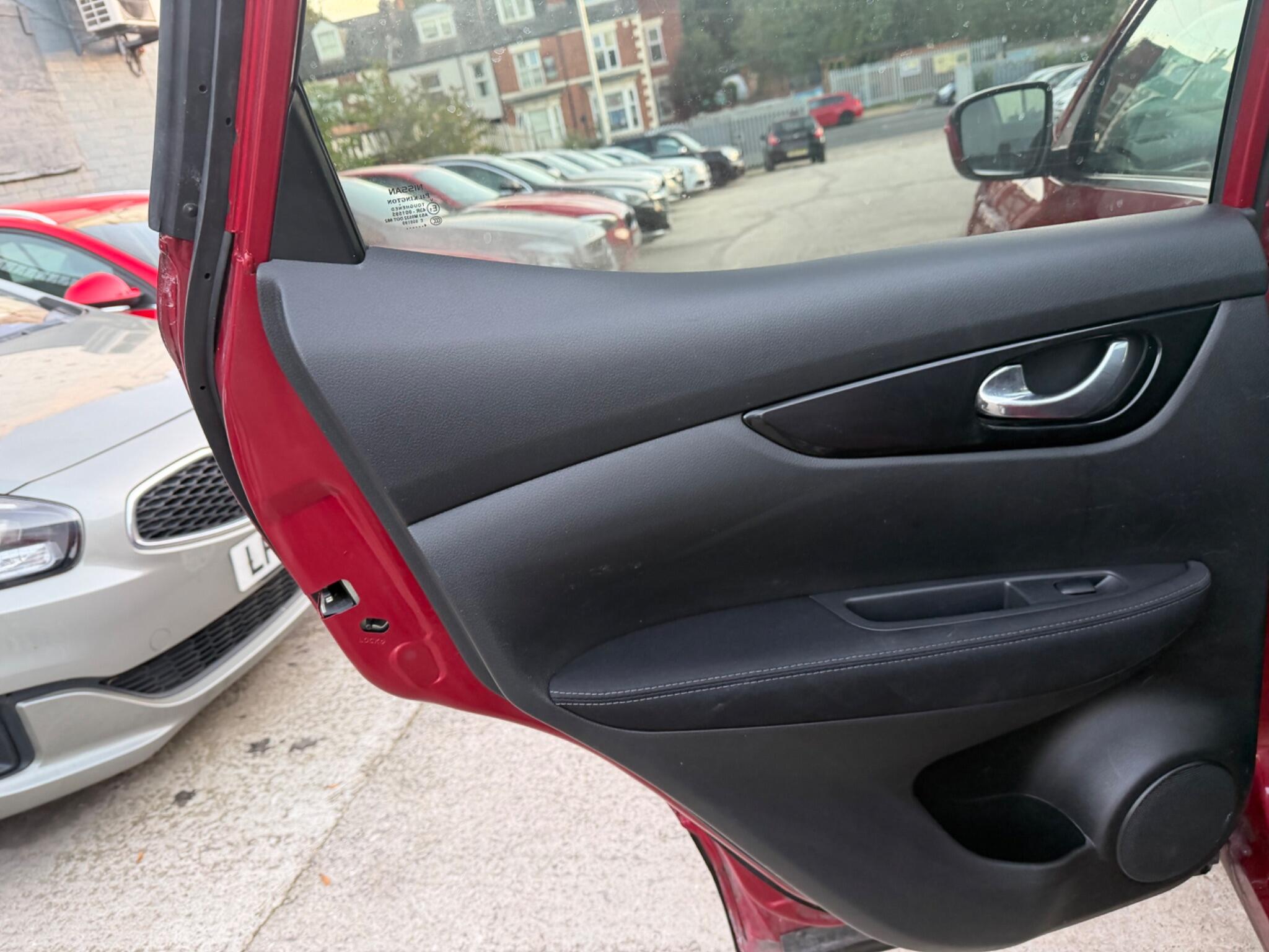 Nissan Qashqai view 30