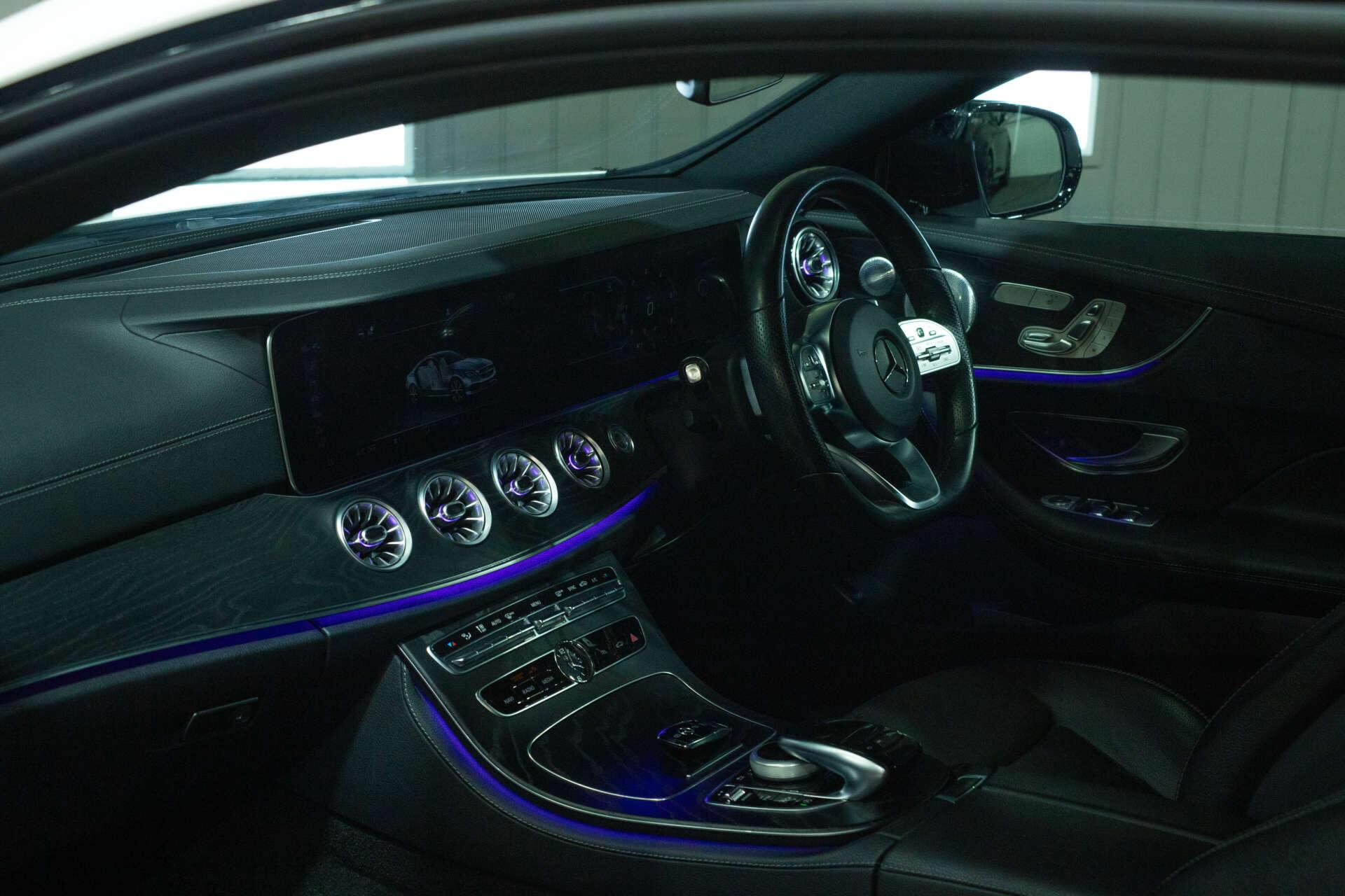 Mercedes-Benz E-Class view 21