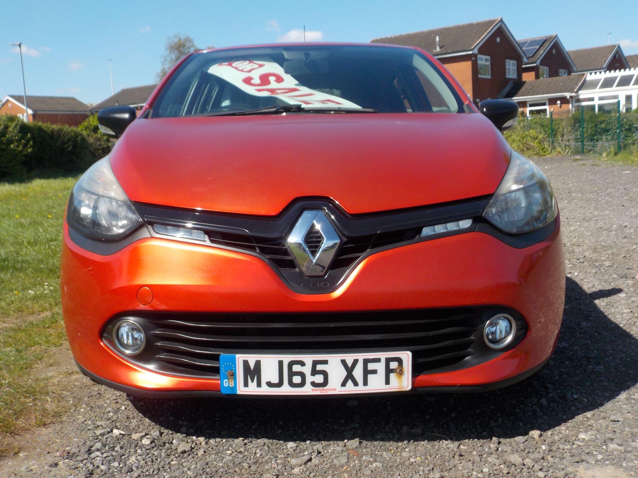 Renault Clio 0.9 TCe Play Euro 6 (s/s) 5dr