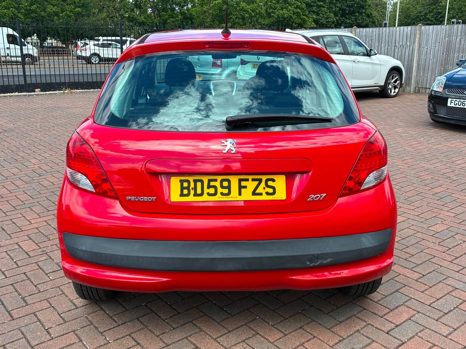 Peugeot 207 view 6