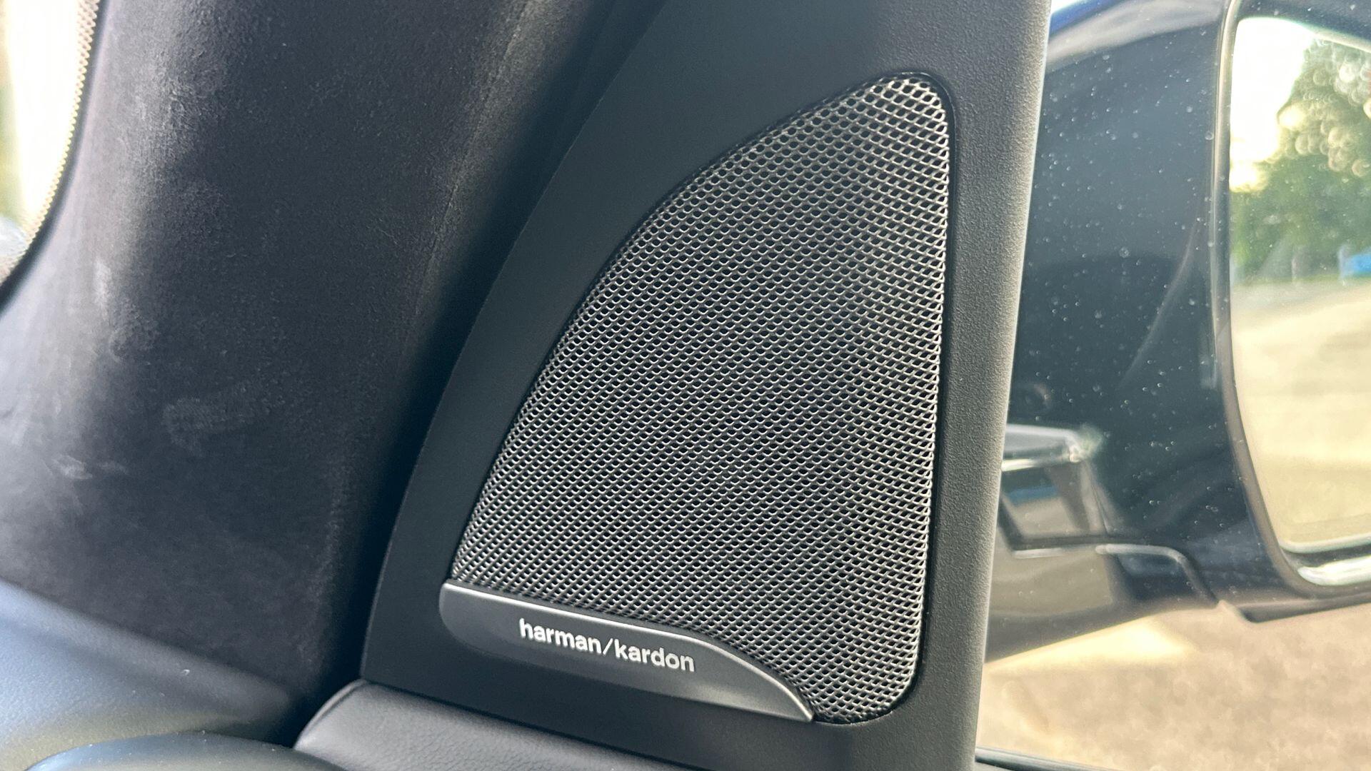 BMW X7 view 20