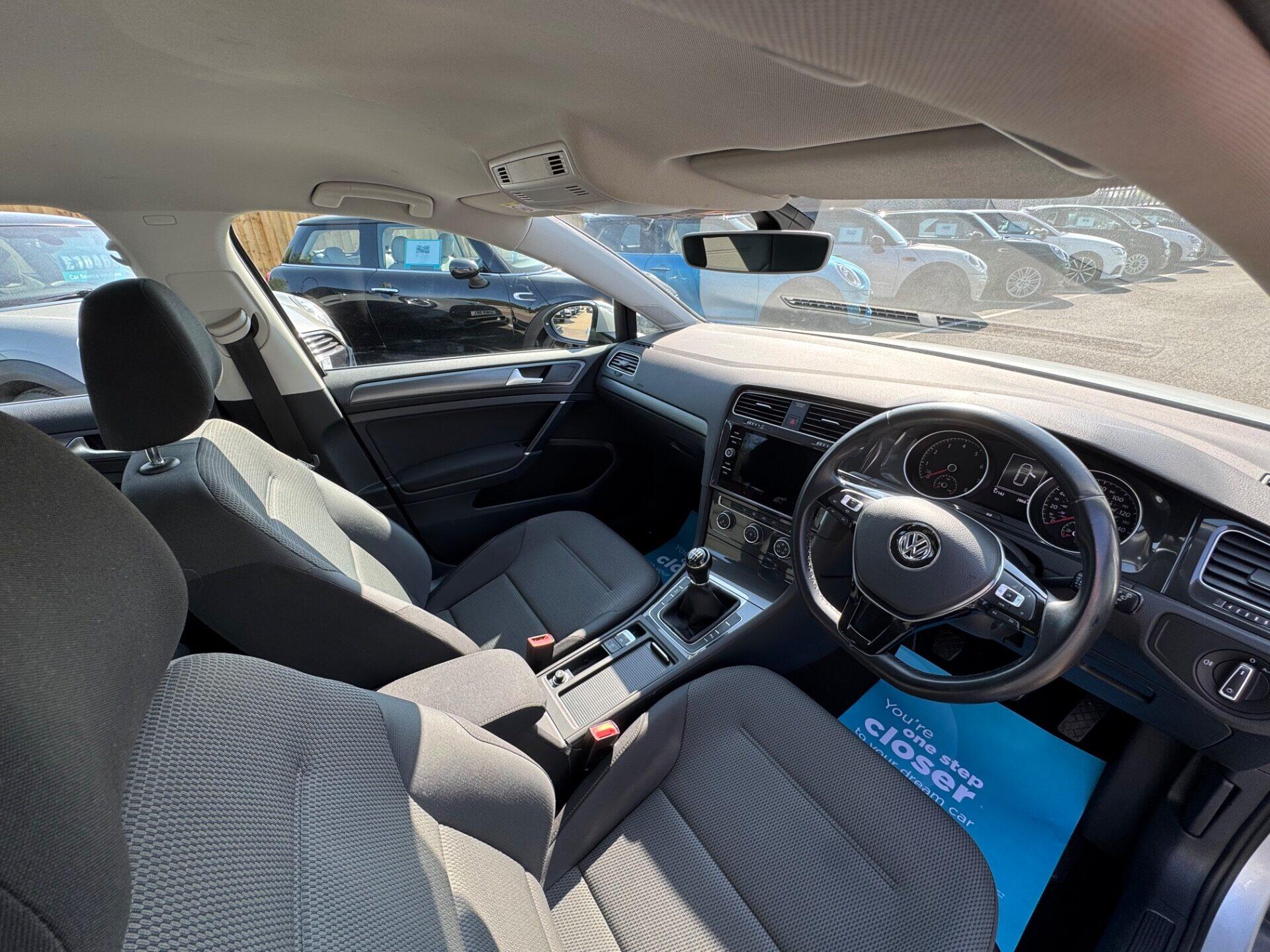 Volkswagen Golf view 49