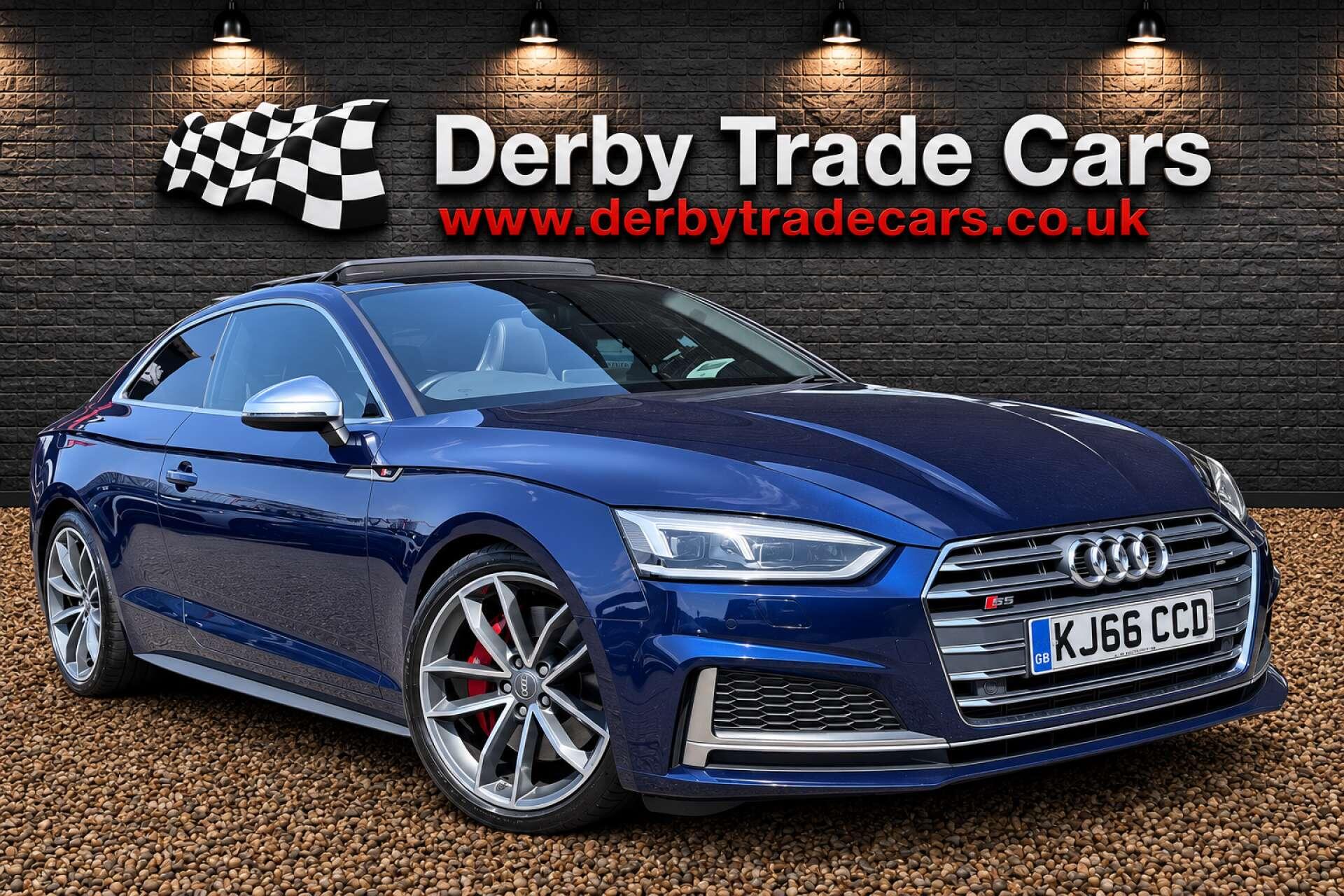 Audi S5 view 5