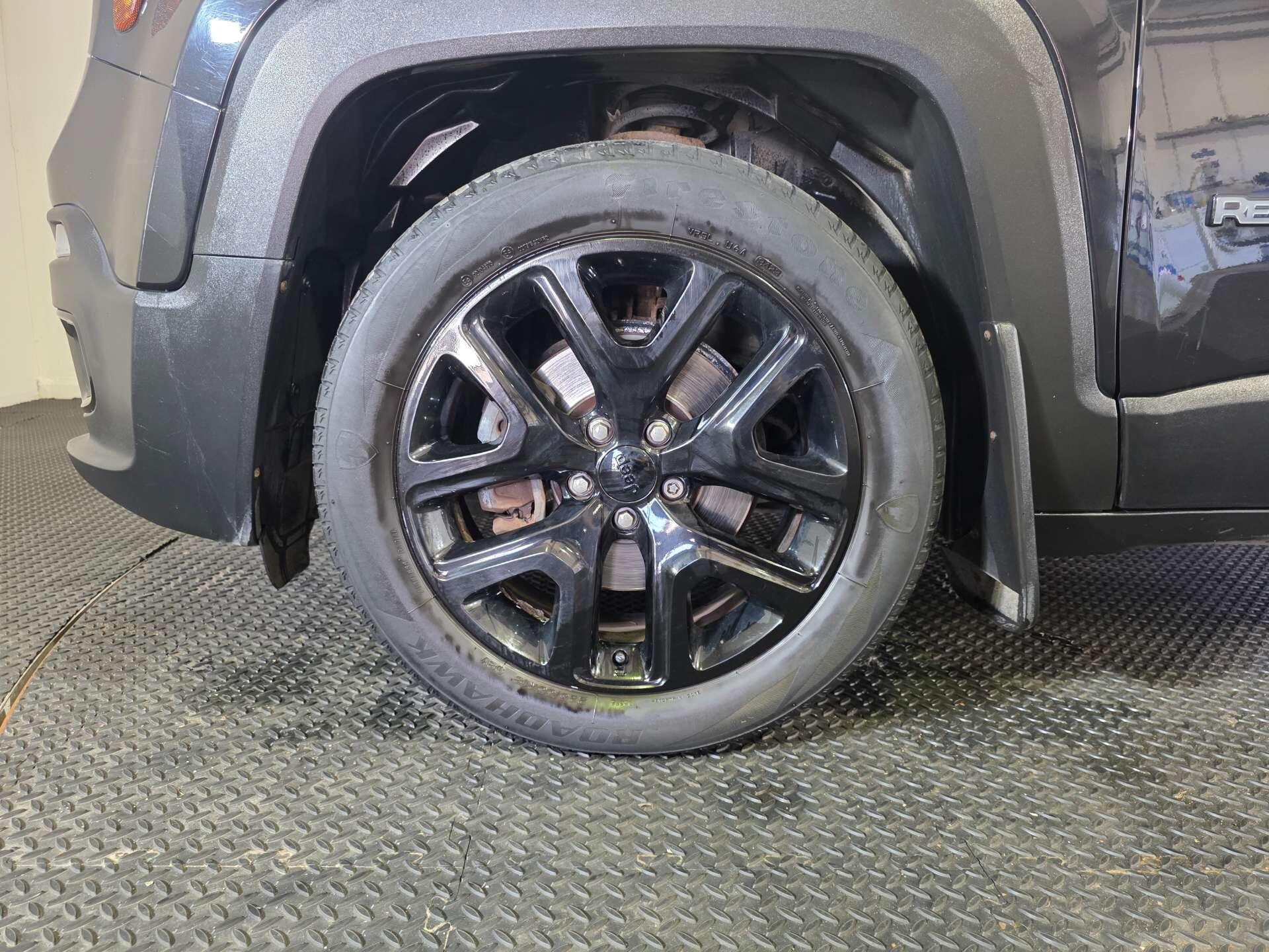 Jeep Renegade view 50