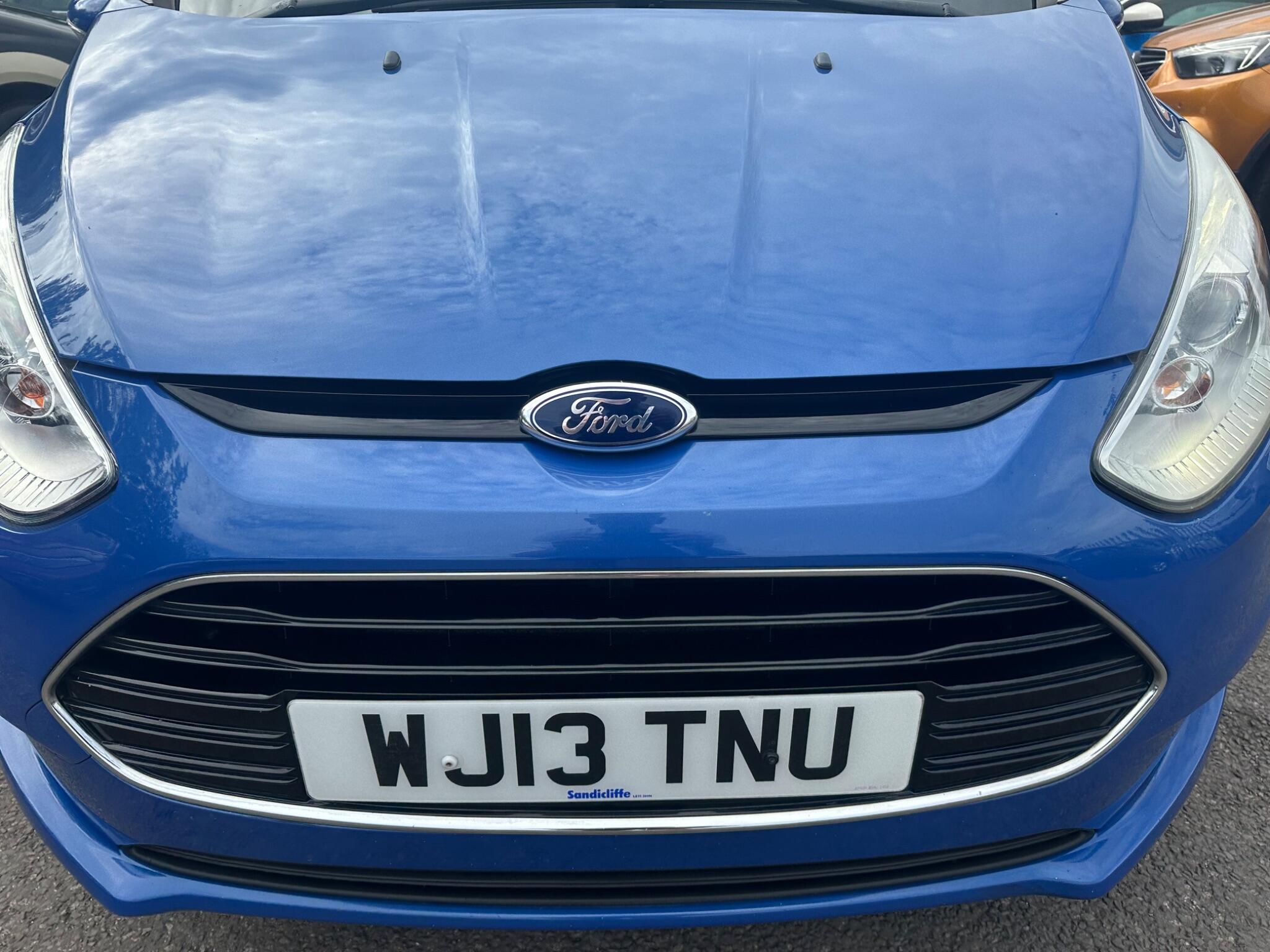 Ford B-Max view 12