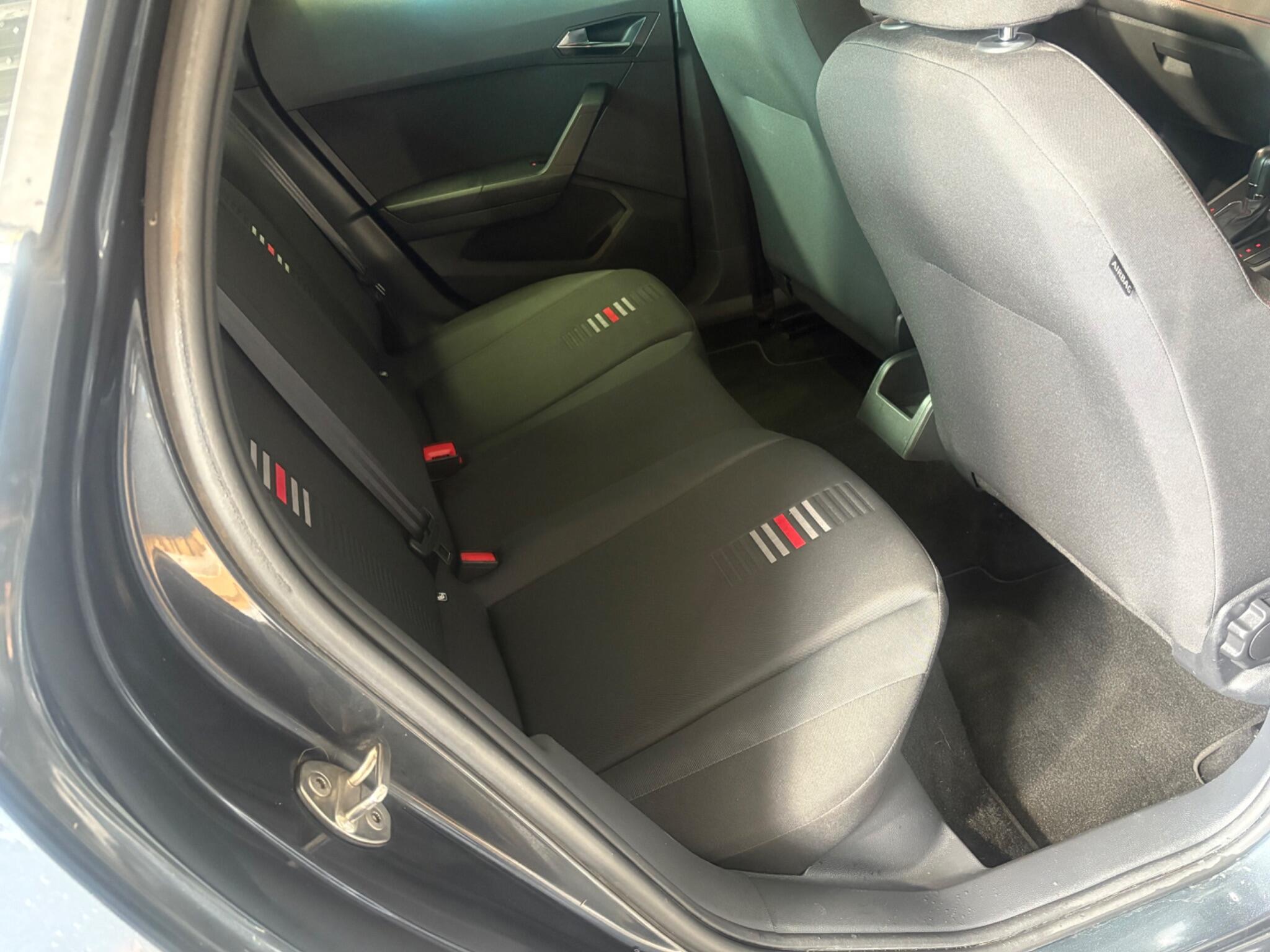 Seat Arona view 13