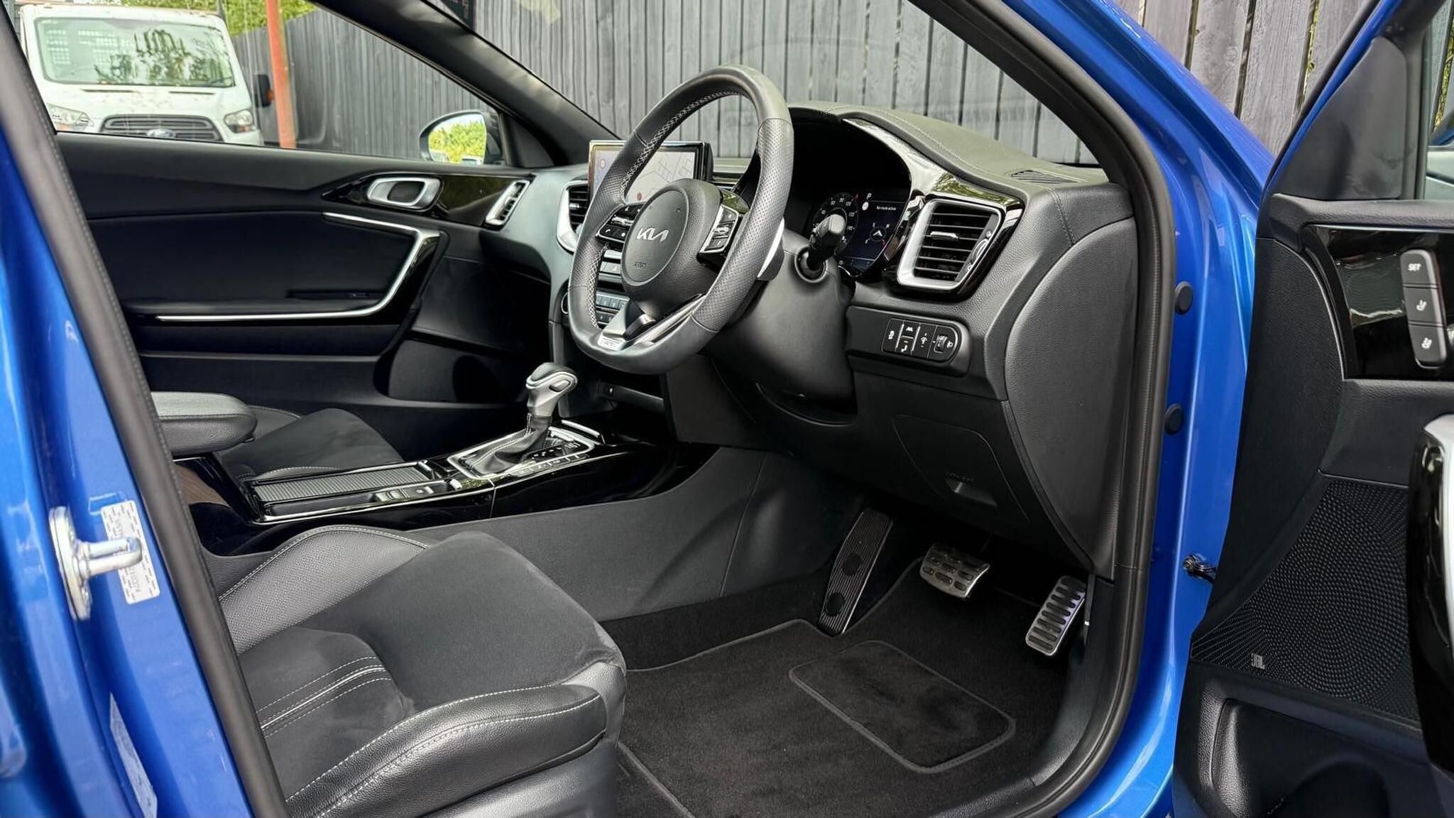 Kia Ceed view 22