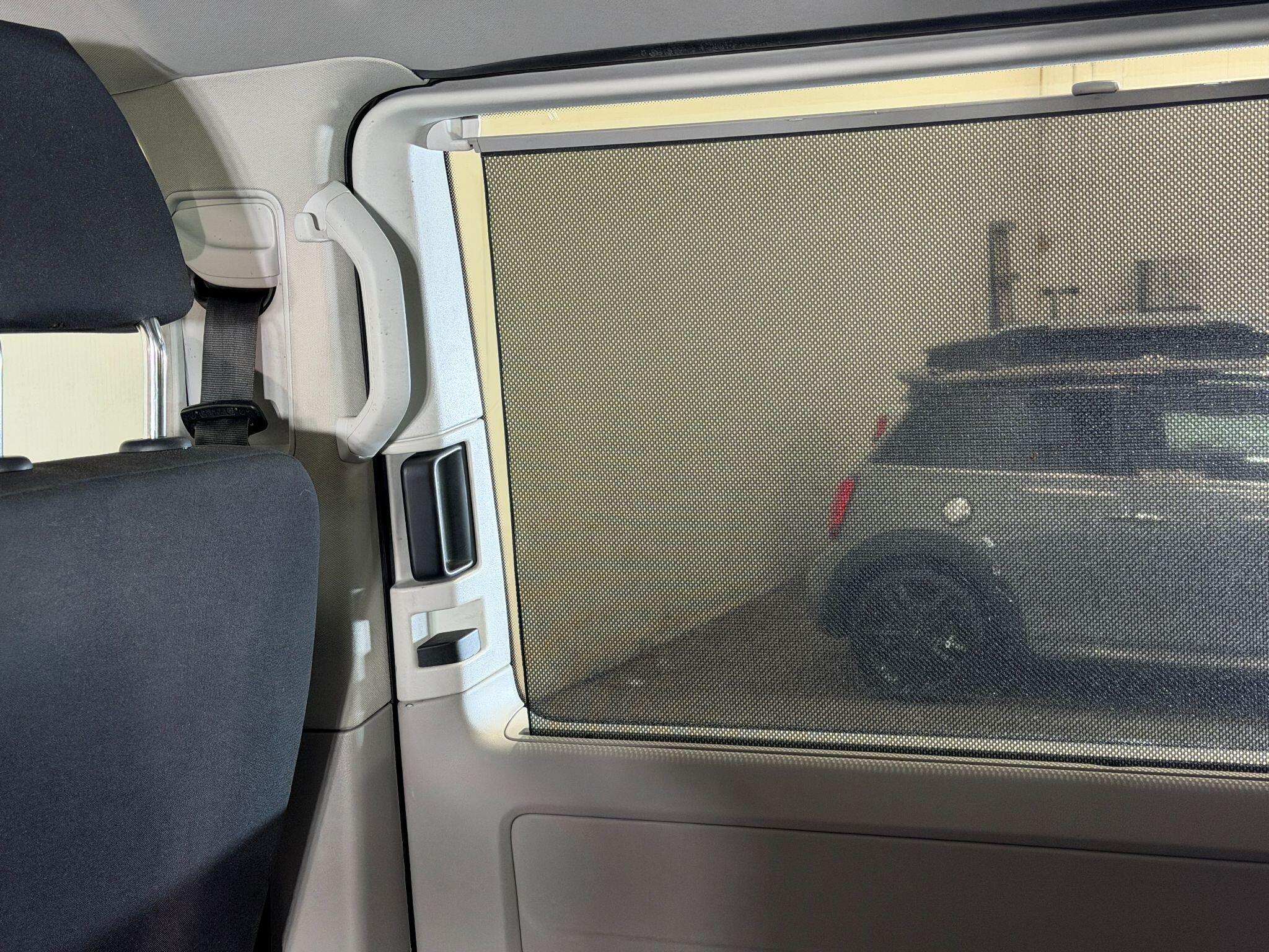 Volkswagen Transporter view 24