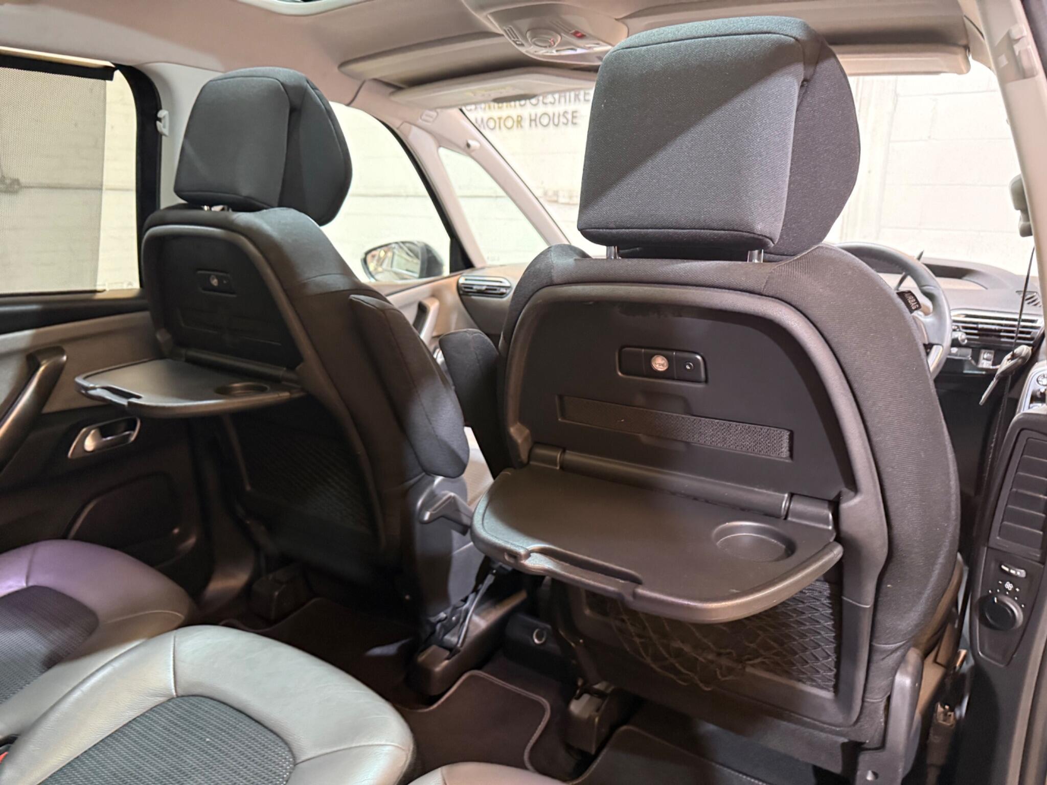 Citroen Grand C4 Picasso view 21