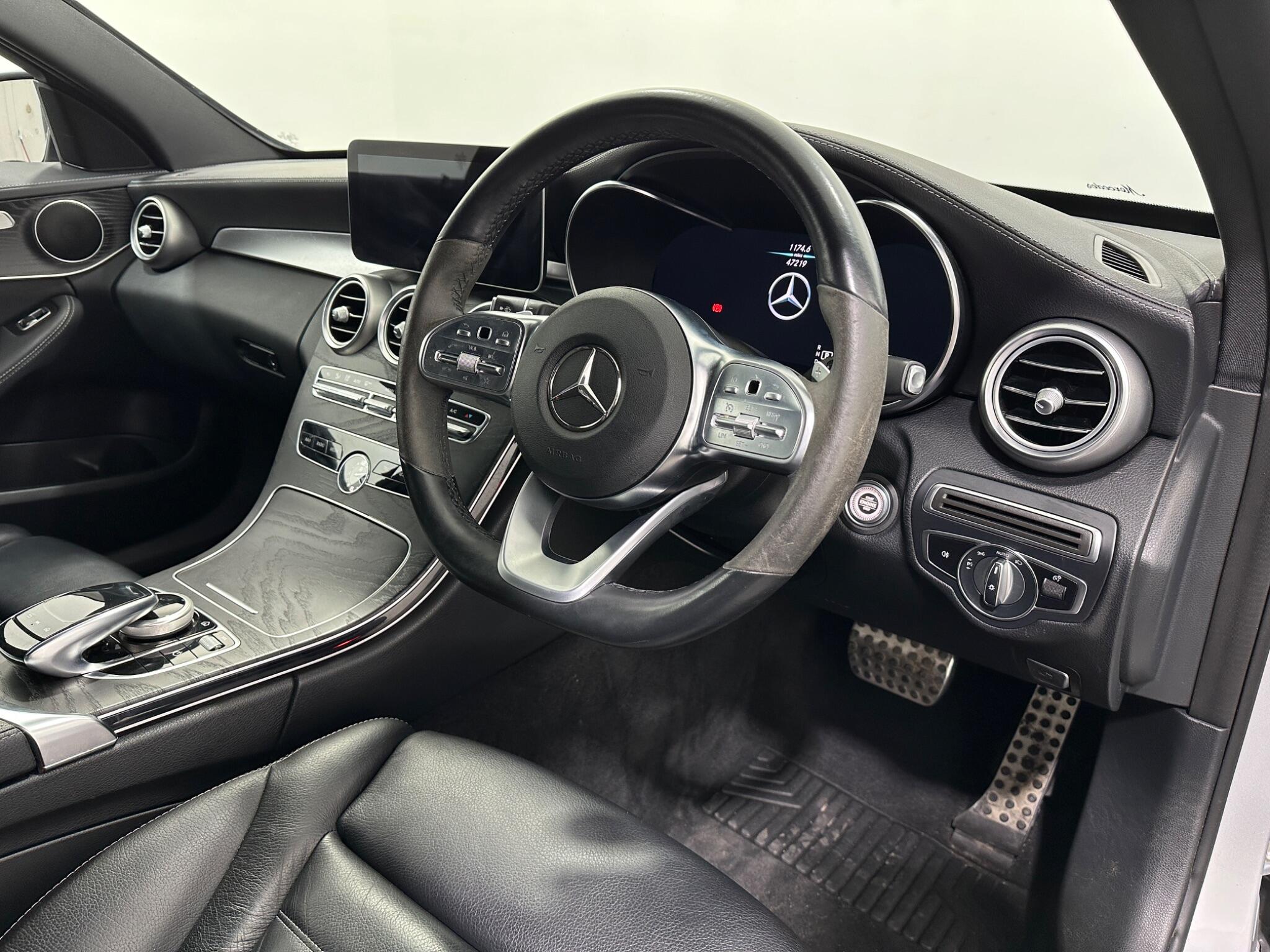 Mercedes-Benz C-Class view 11