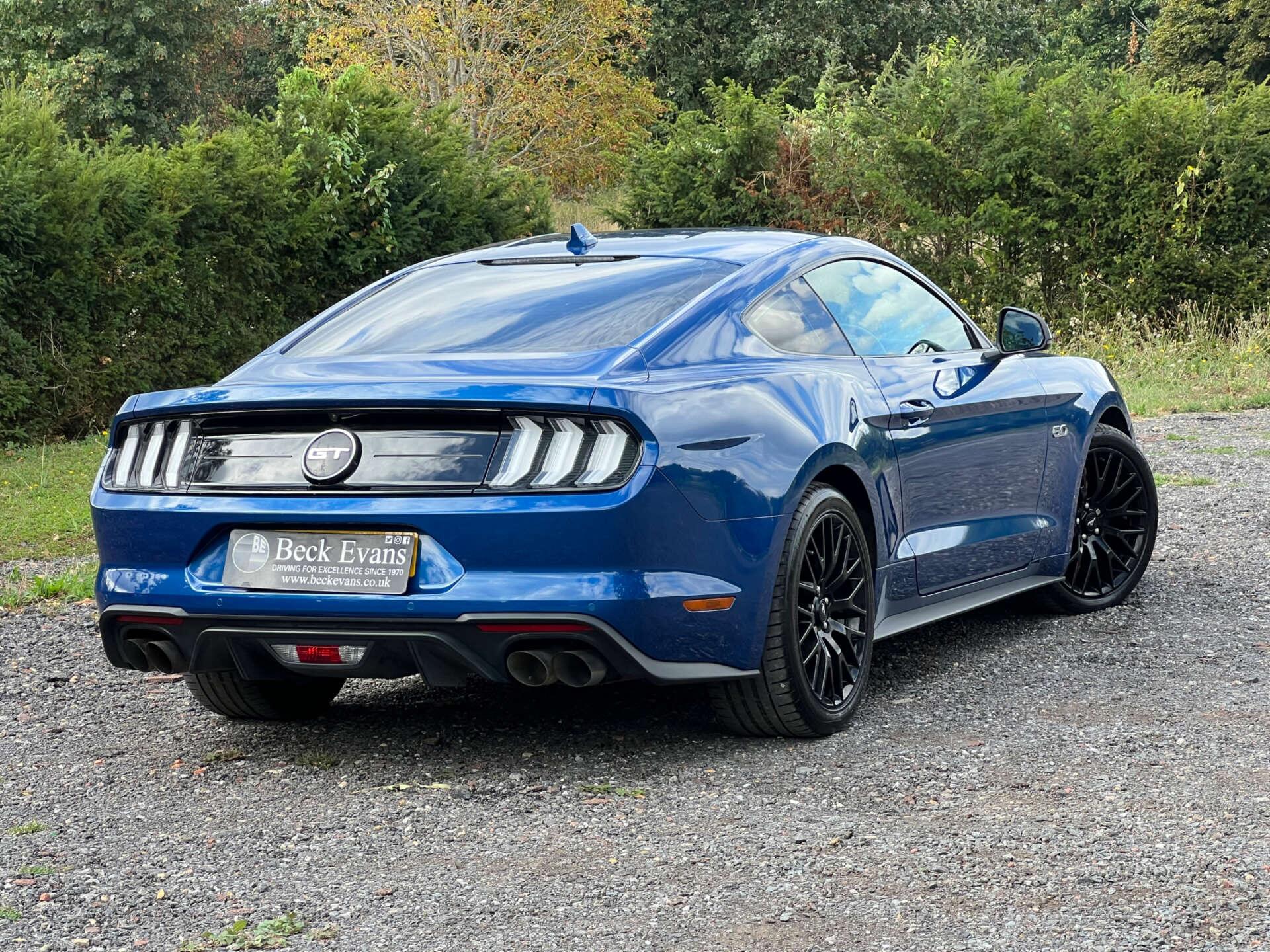 Ford Mustang view 14