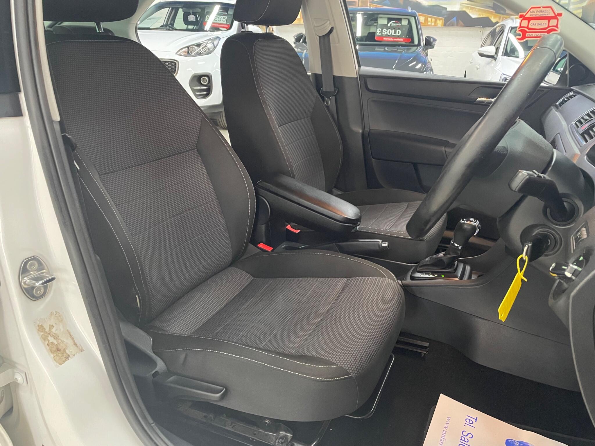 Skoda Rapid view 18