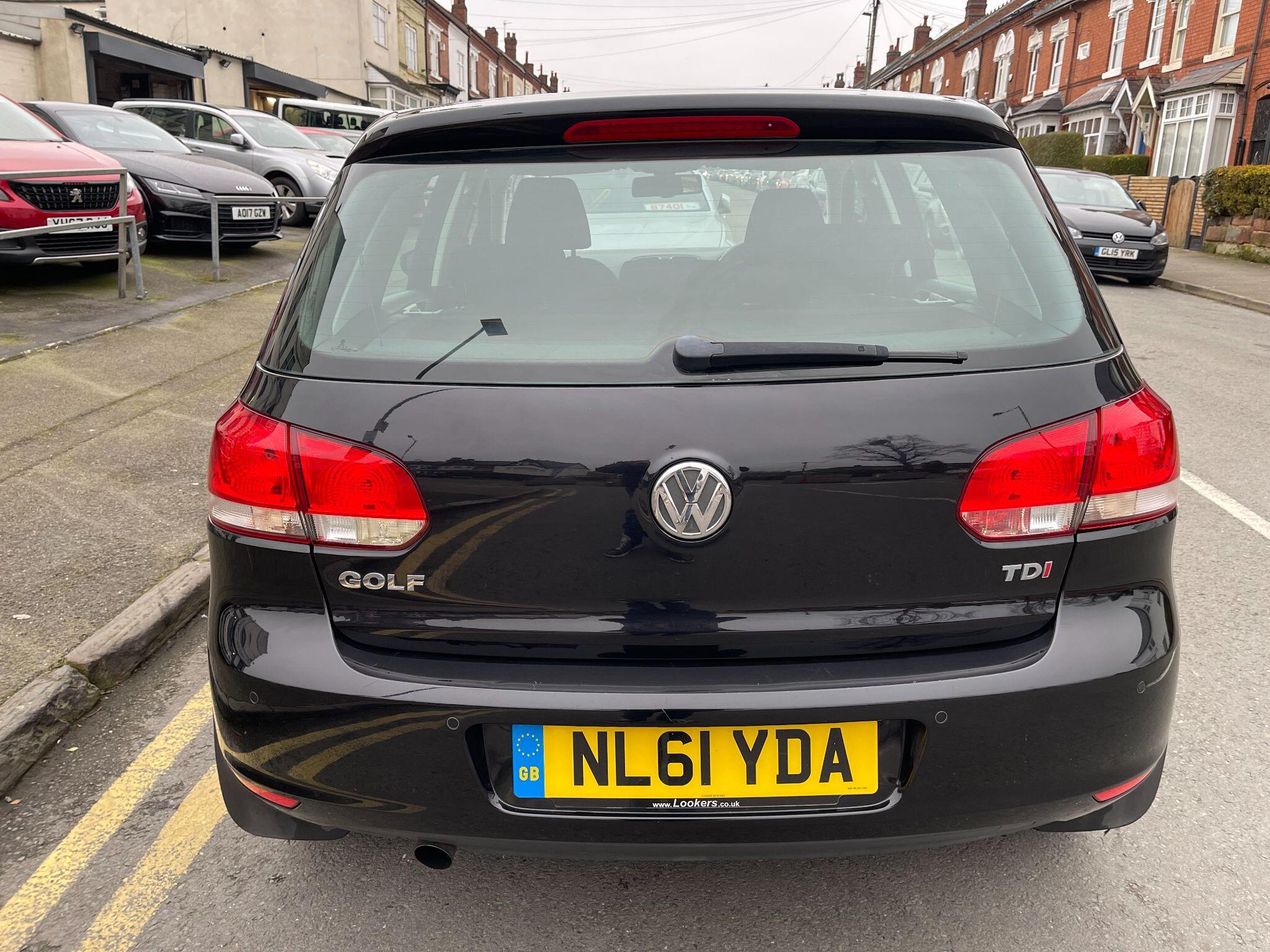 Volkswagen Golf view 21