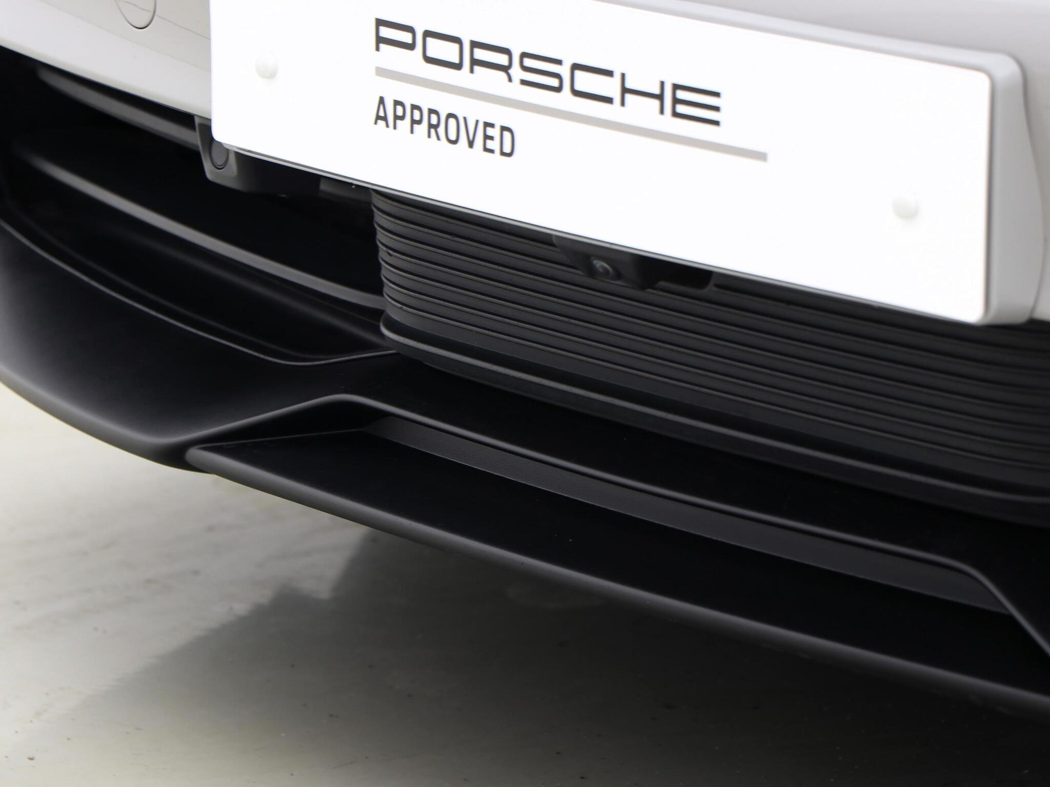 Porsche Taycan view 19