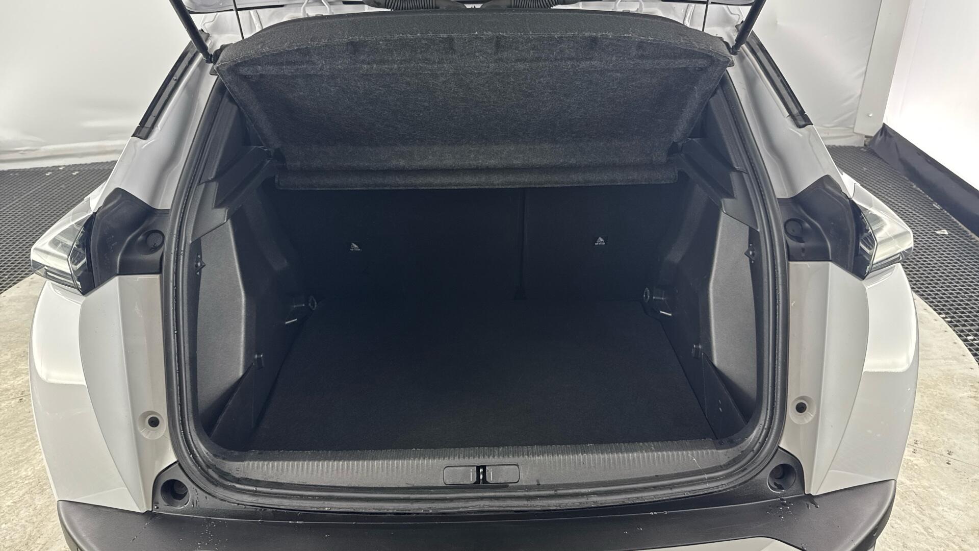 Peugeot 2008 view 15