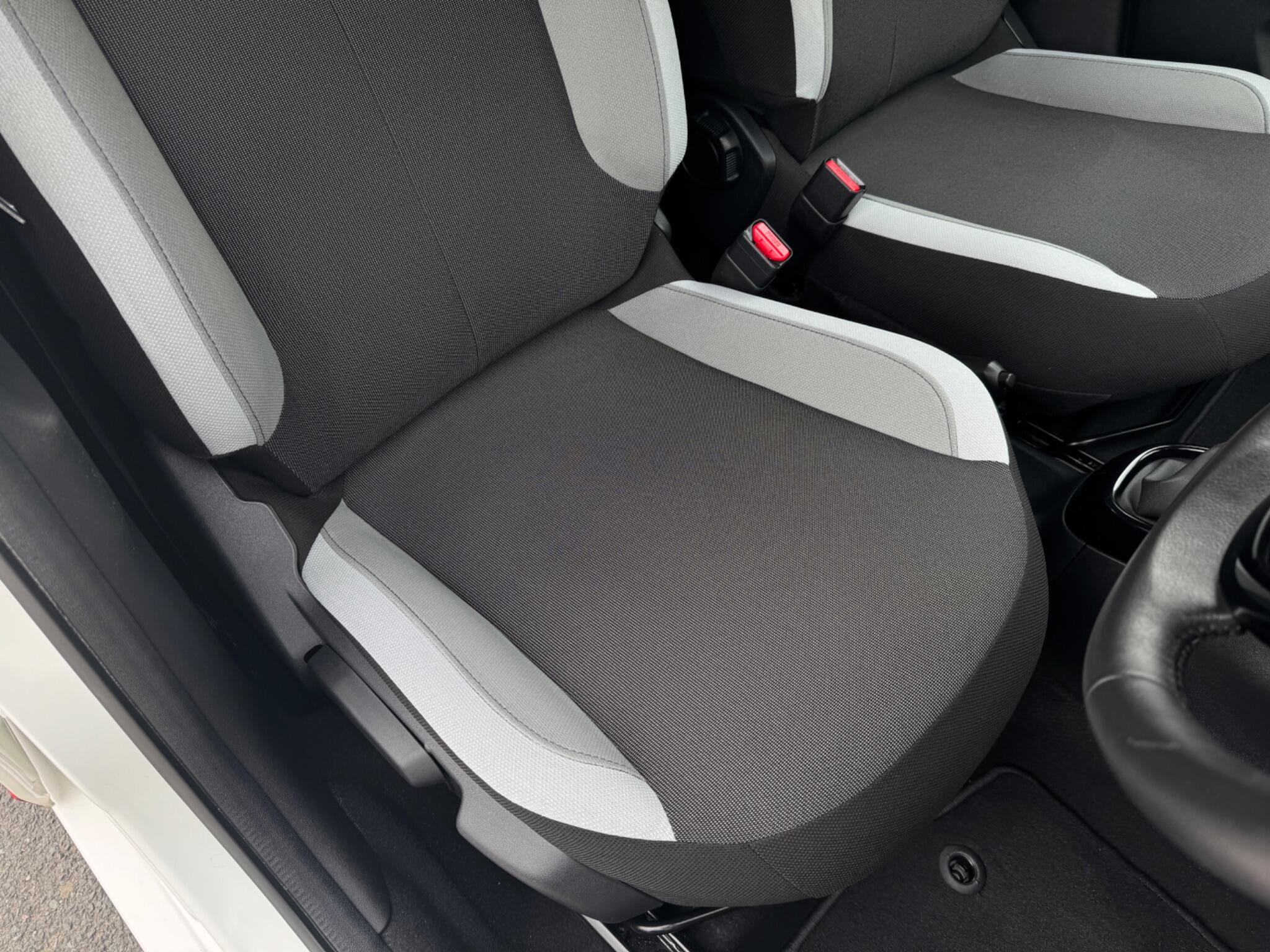 Toyota Aygo view 14