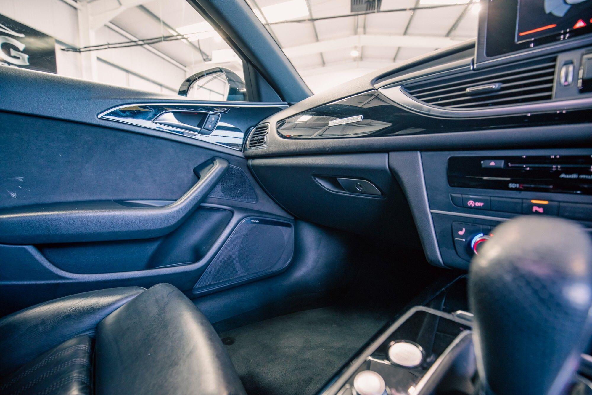 Audi A6 view 25