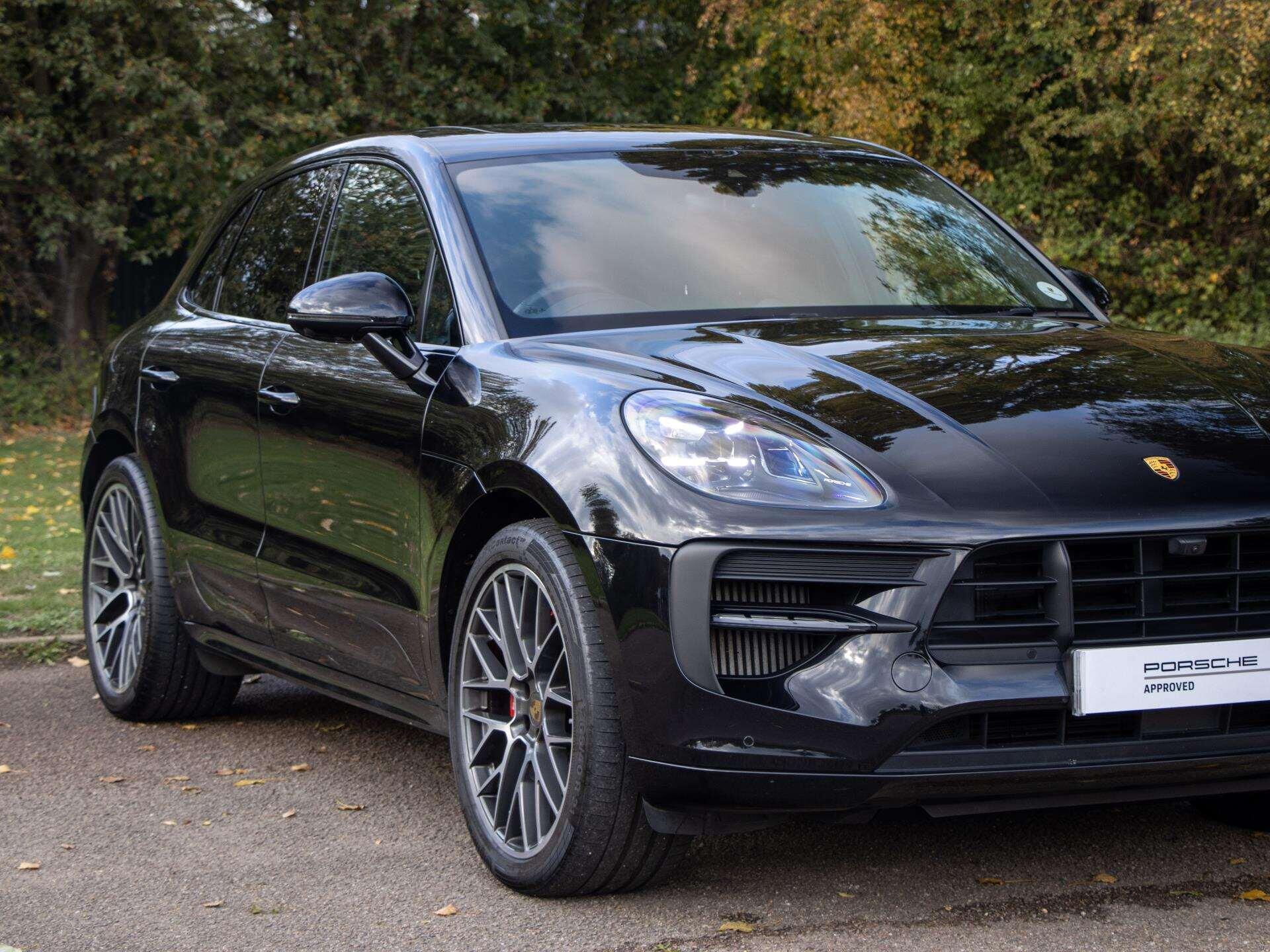 Porsche Macan view 10